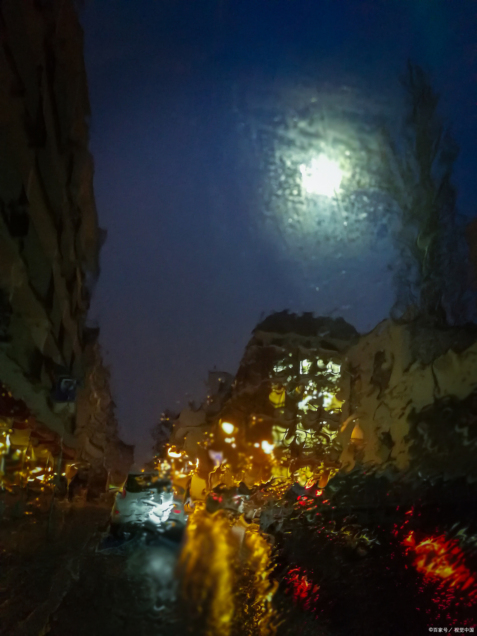 雁荡山灵峰夜景,如梦如幻,宛如仙境