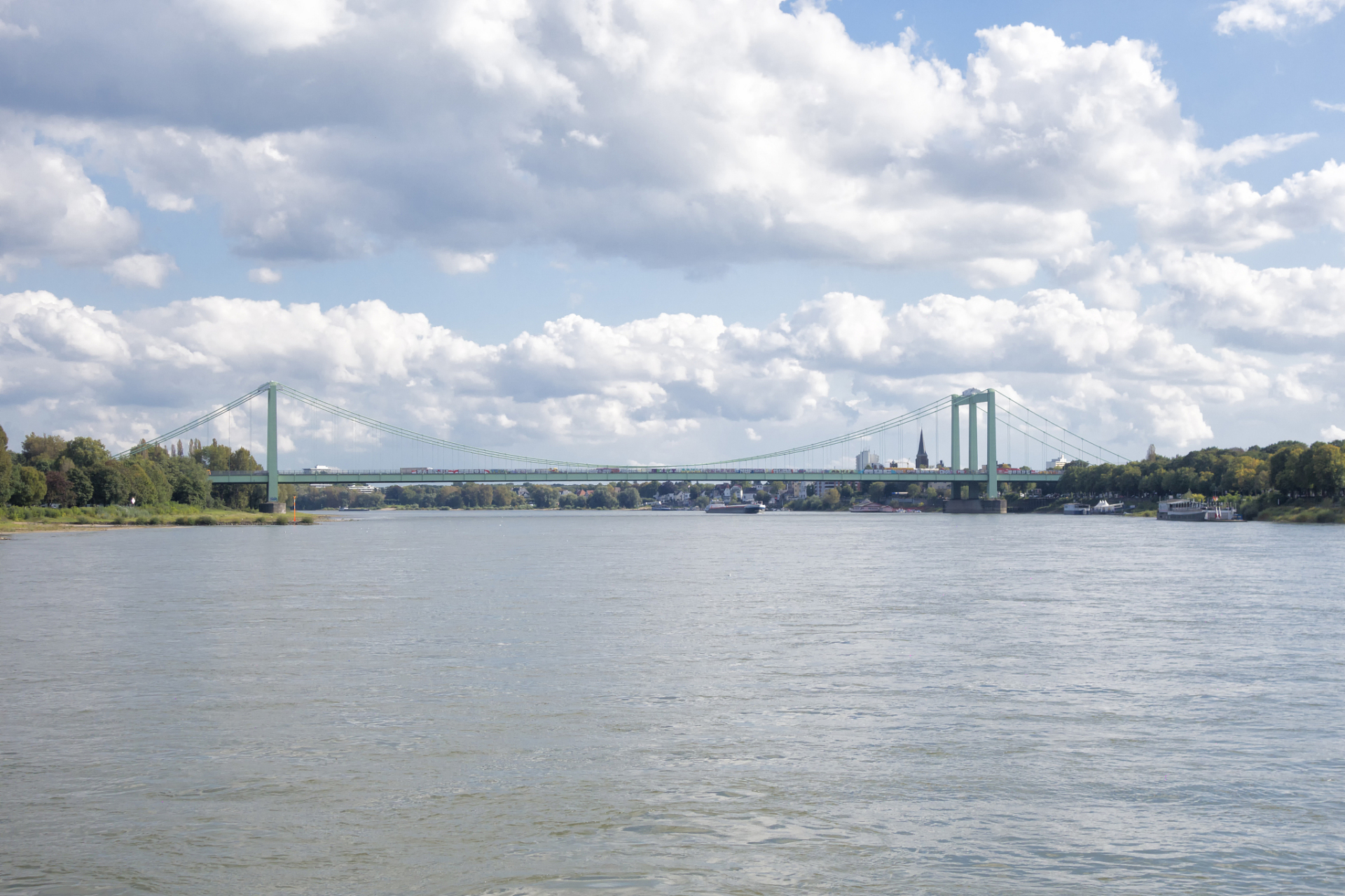 夏日闪光旅行家# 松花江畔:悠悠江水,悠悠情,非常适合夏天来玩!