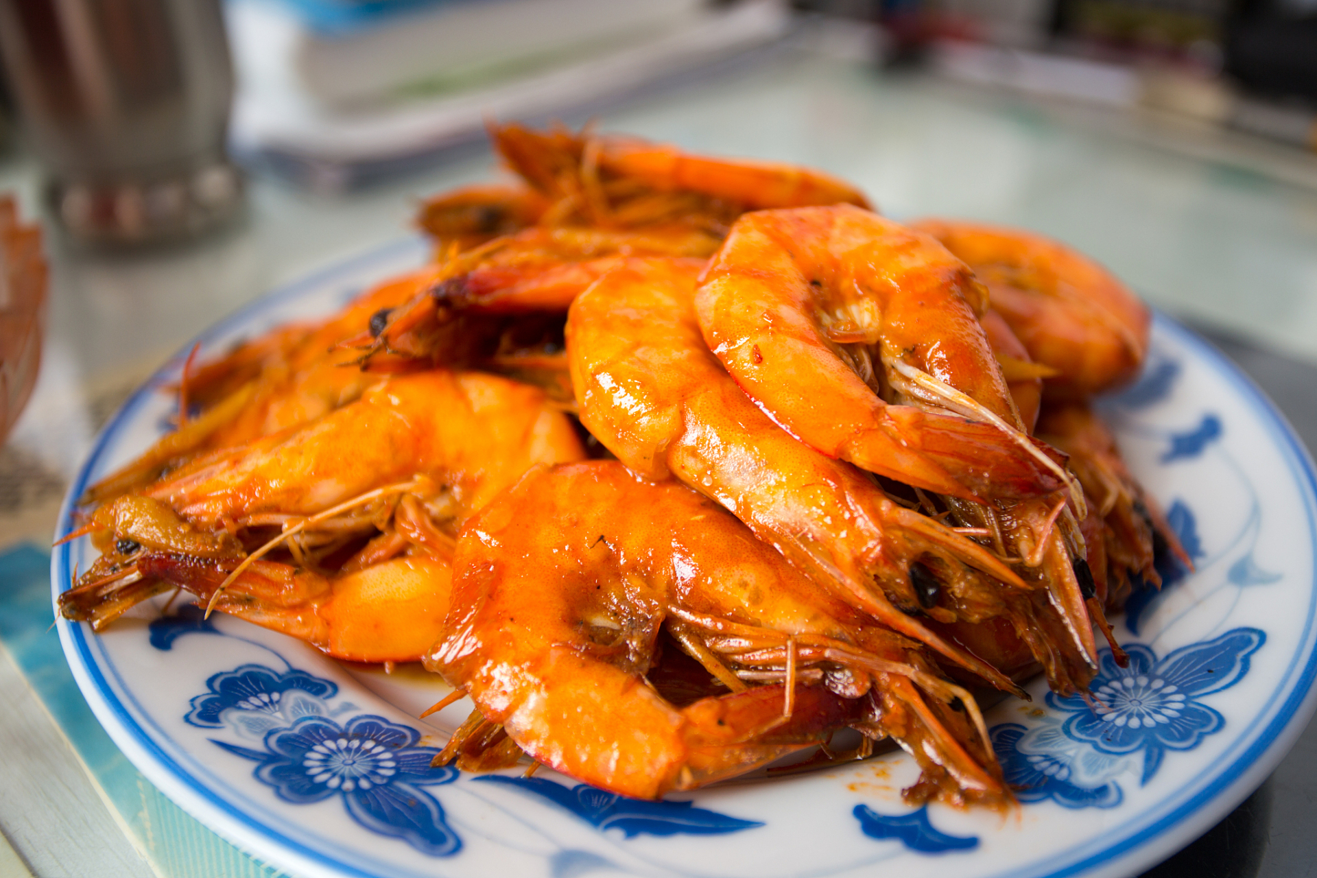 今天,我们就来探讨一下如何用冰冻虾制作出美味又简单的菜肴.