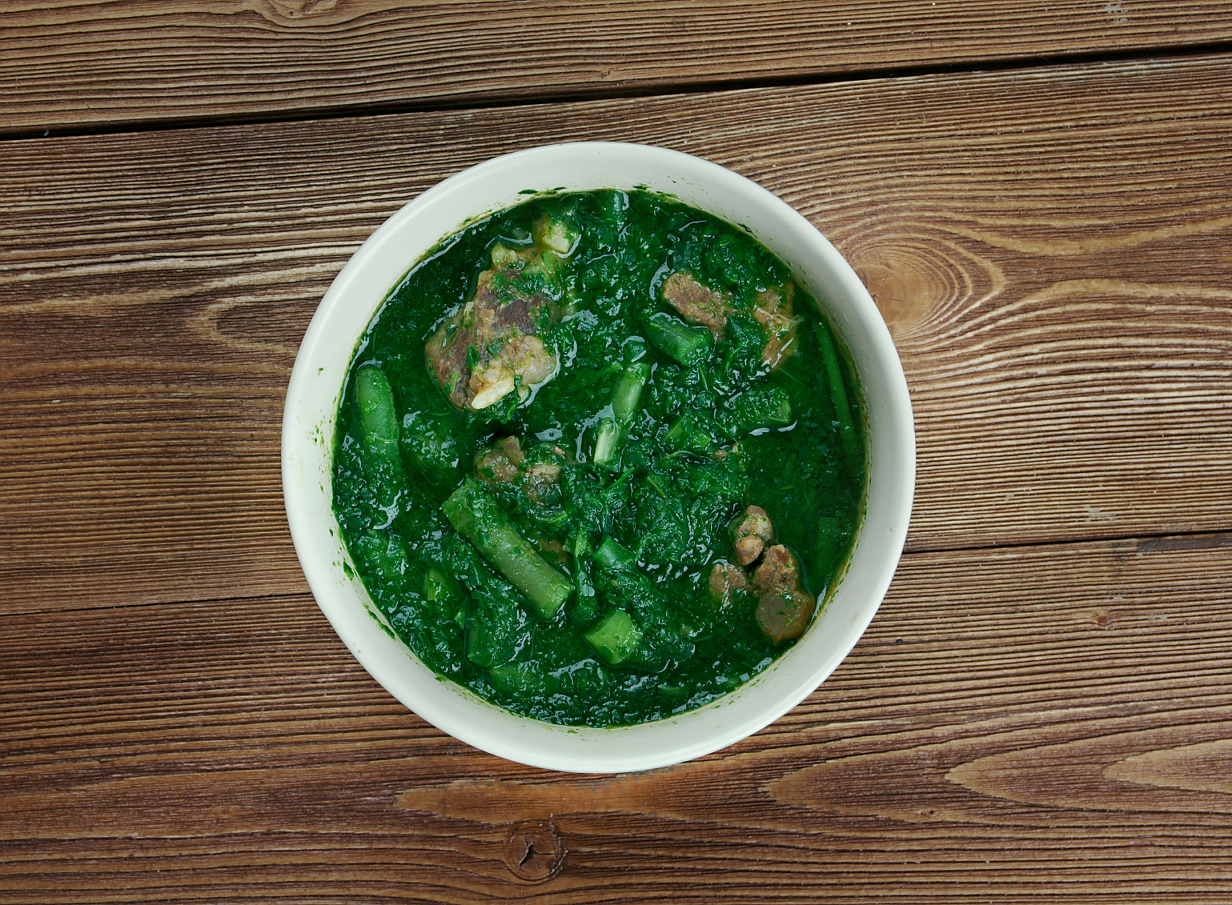 下面将为您介绍如何制作好喝的菠菜猪肝汤.