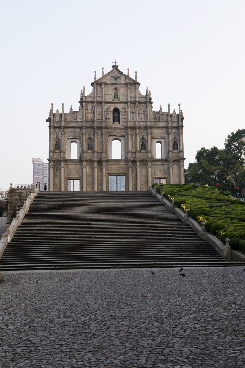 奔赴春天的旅行# 踏春澳门大三巴牌坊,这座历史悠久的地标性建筑,在