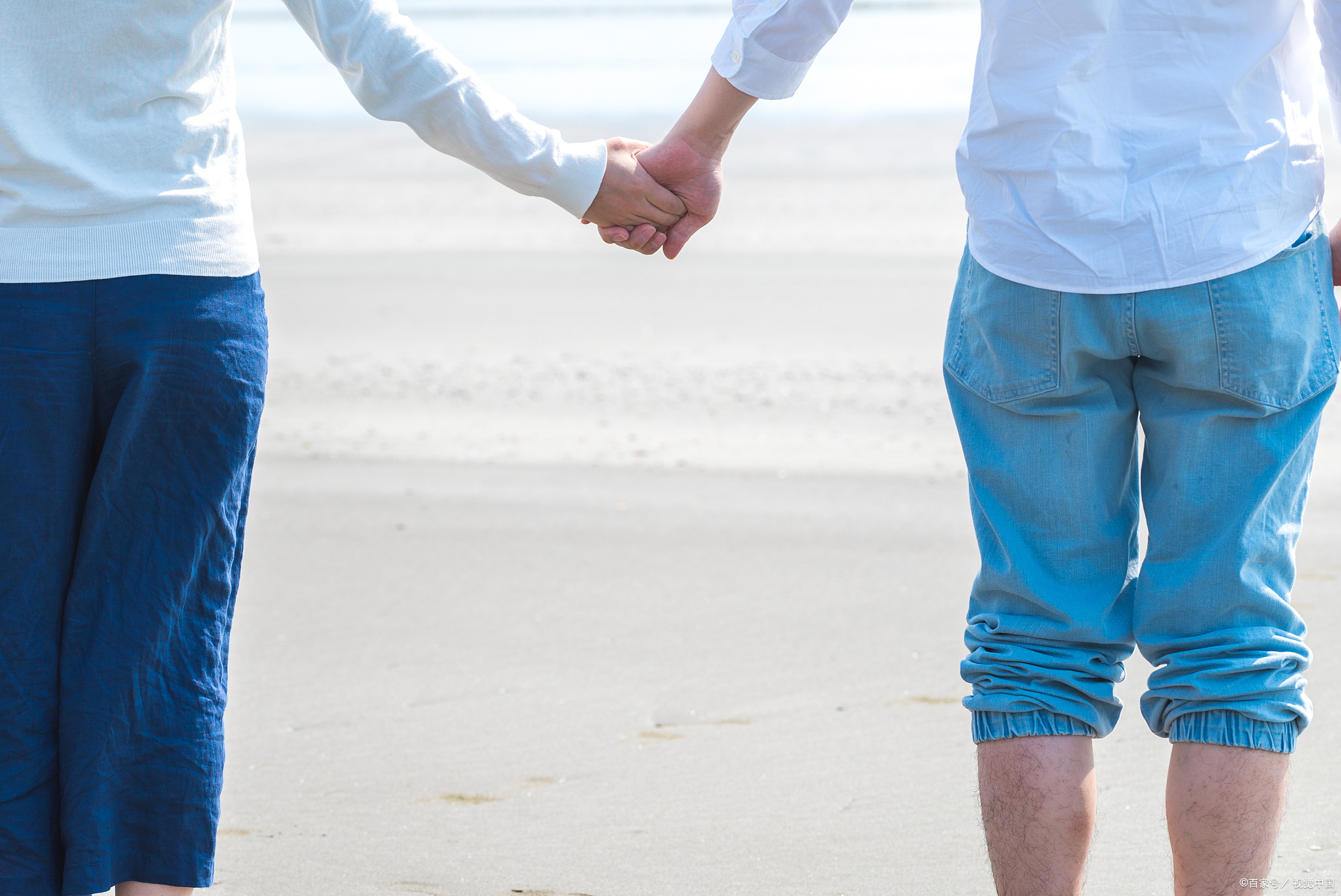 关系近一点,考虑去旅游,彼此携手旅行,是最能了解一个人的.