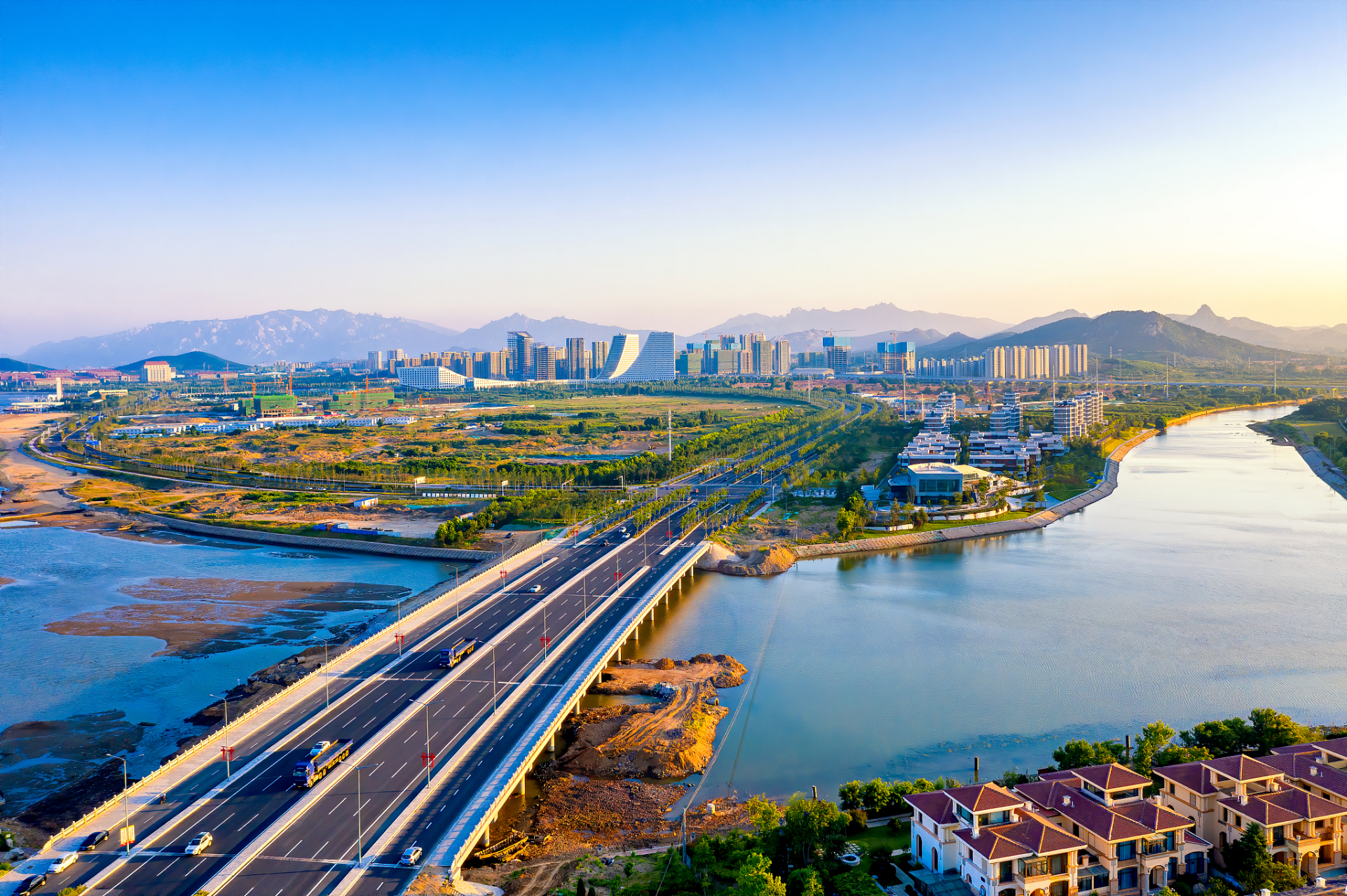 北仑拥有众多美丽的景点,是旅游者们不可错过的地方.