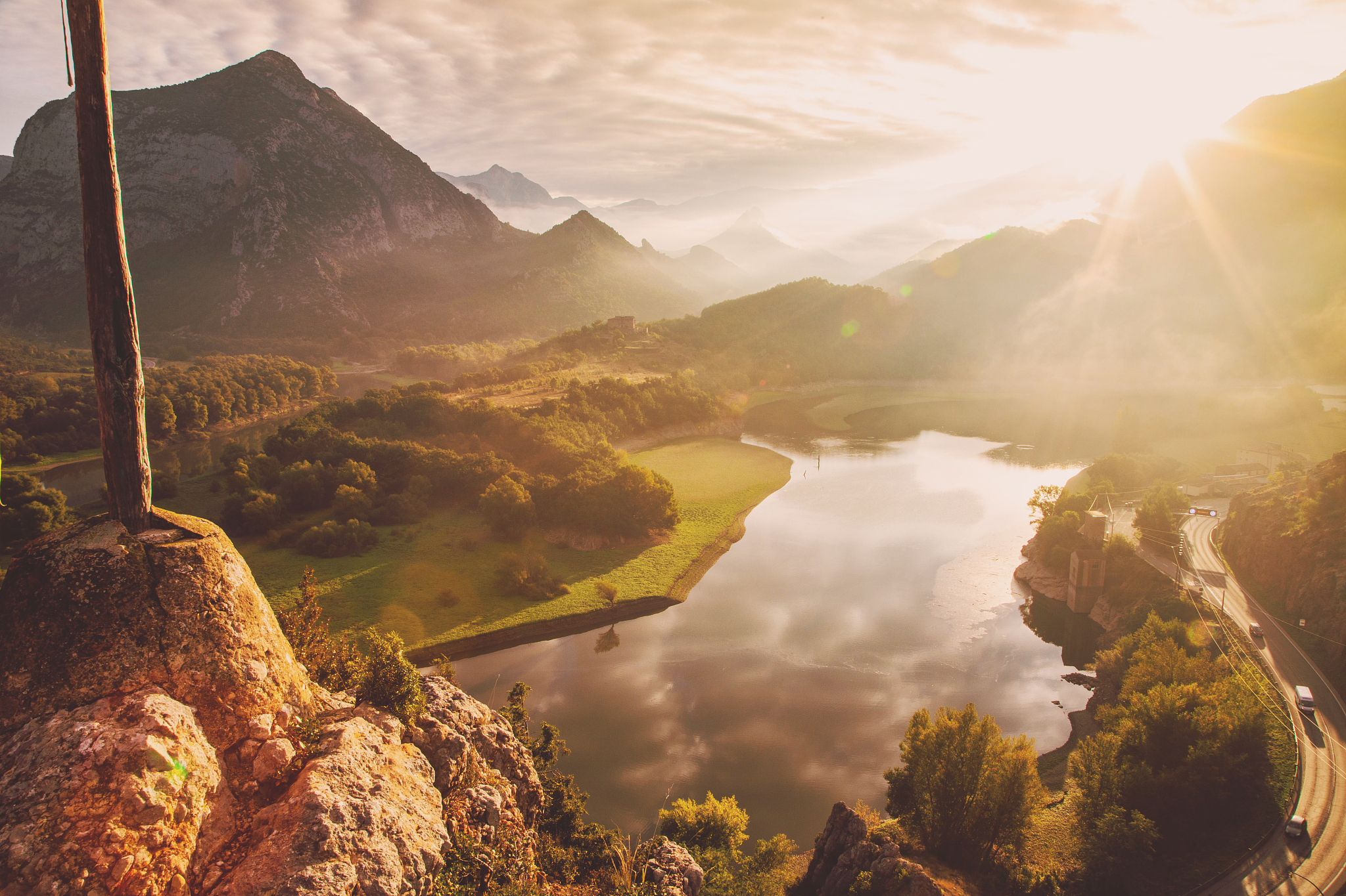 不过度共情他人遭遇,不干预他人因果,不在意他人看法,坚守本心,做最