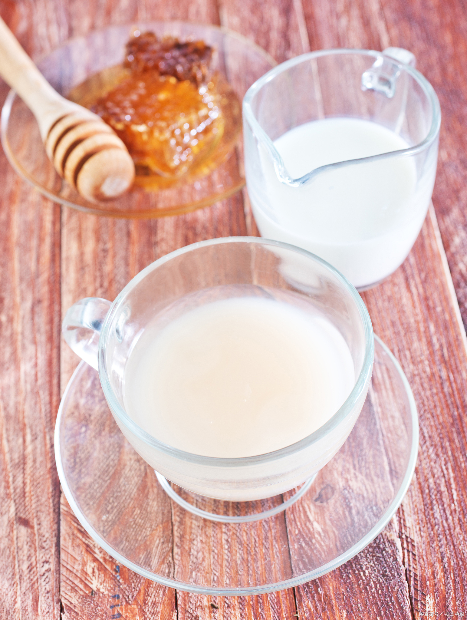 早上8点打的豆浆下午5点还能喝吗?