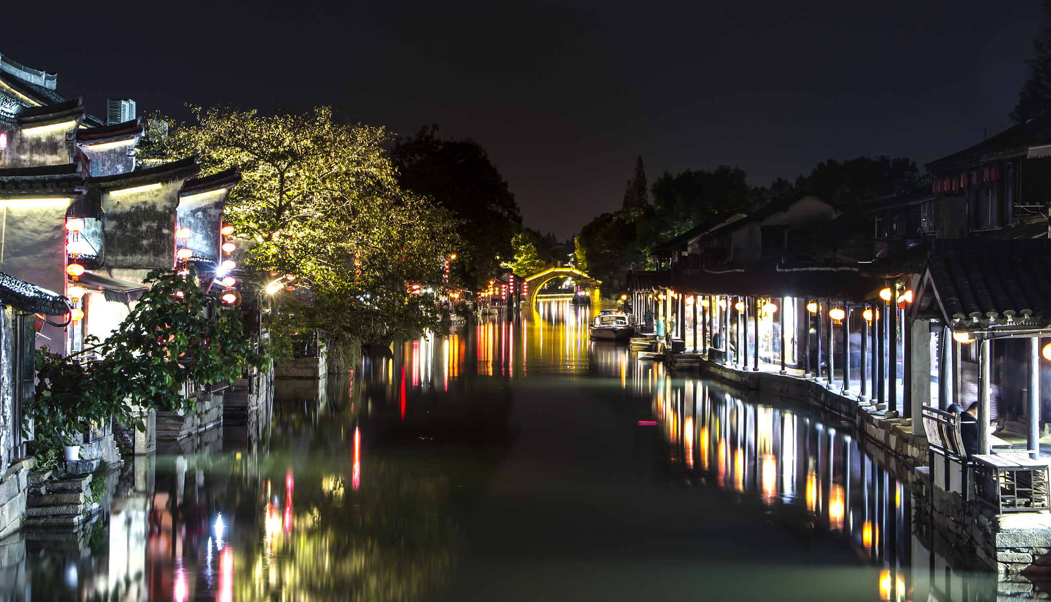 苏州市的周庄夜景浪漫吗,您是否在这里度过过夜晚?