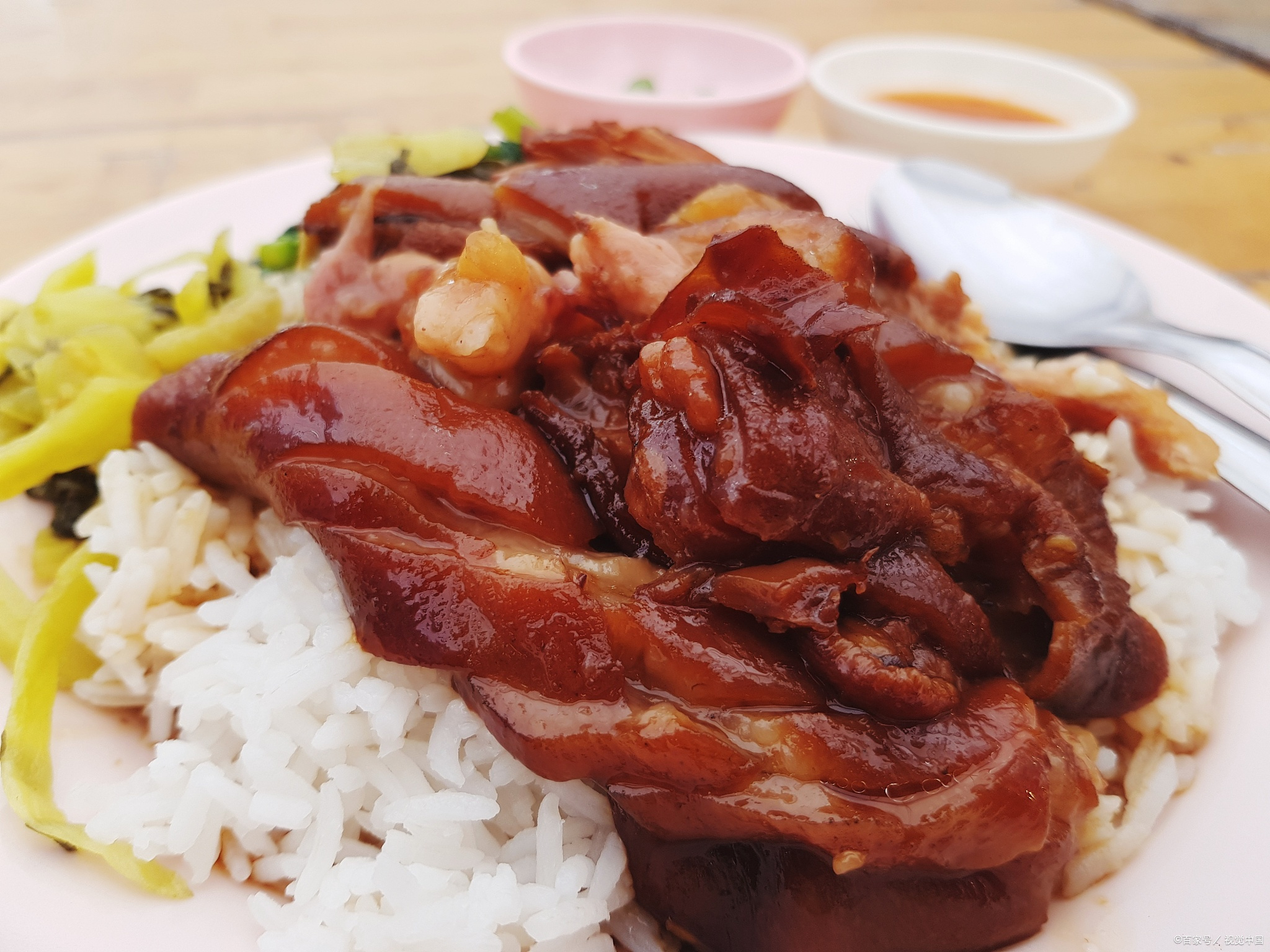 探秘广东猪脚饭的独特风味