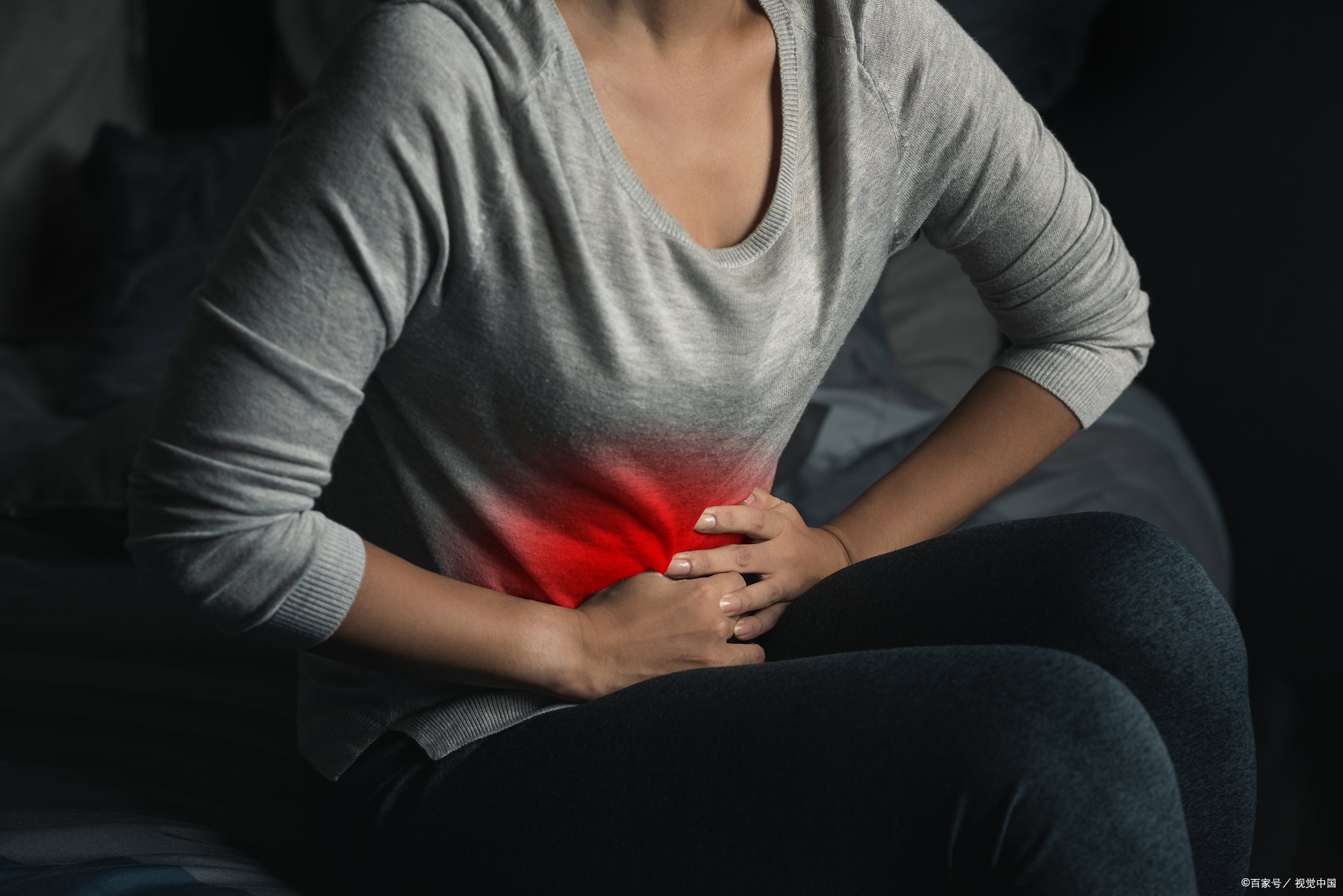 肚子火辣辣的痛可能是由多种原因引起的,常见的包括消化系统疾病