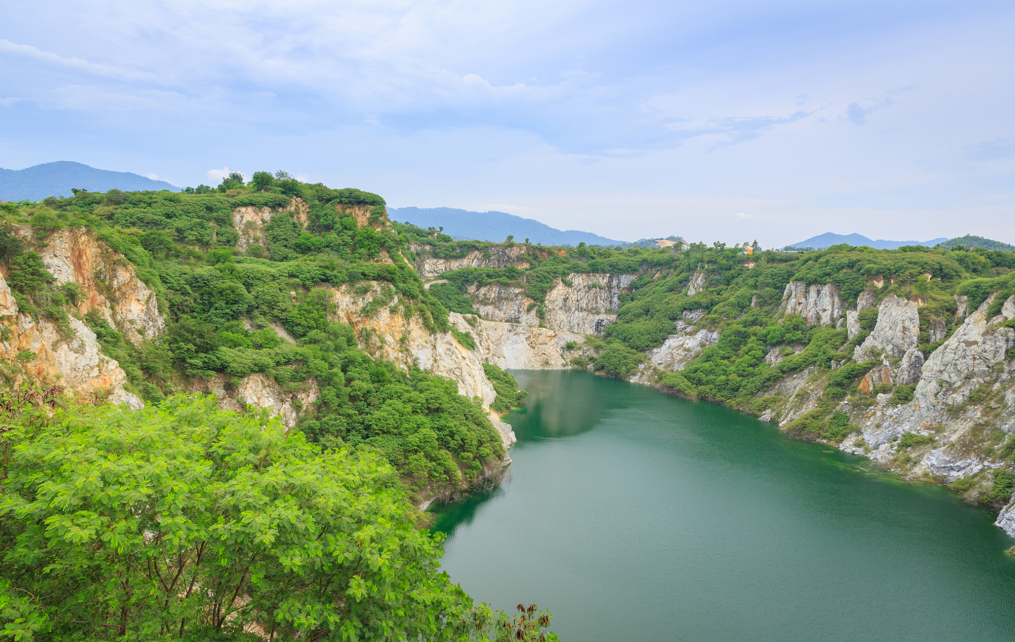 表白新重庆# 在古老的大山深处,有一个神奇的地方——重庆小南海辜乙