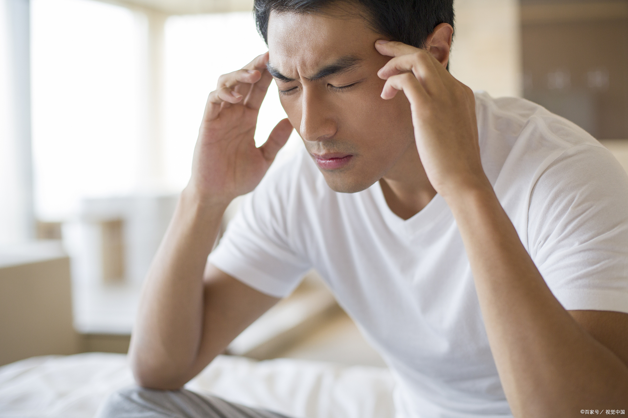 男人气虚乏力,妻子总是抱怨,医生:这10种症状该小心你的肾了!