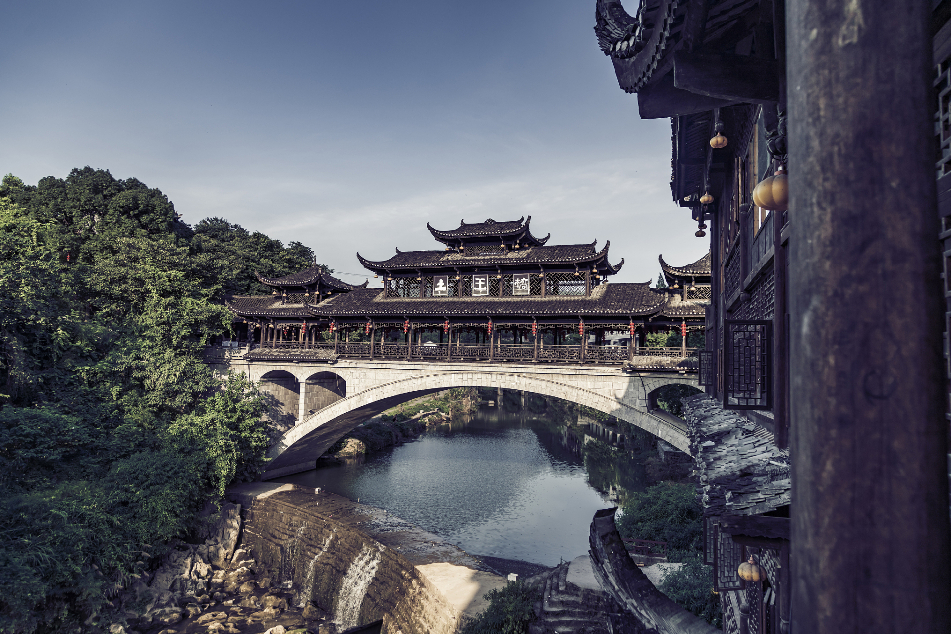 关于龙潭古镇的由来,流传着一段有趣的传说.