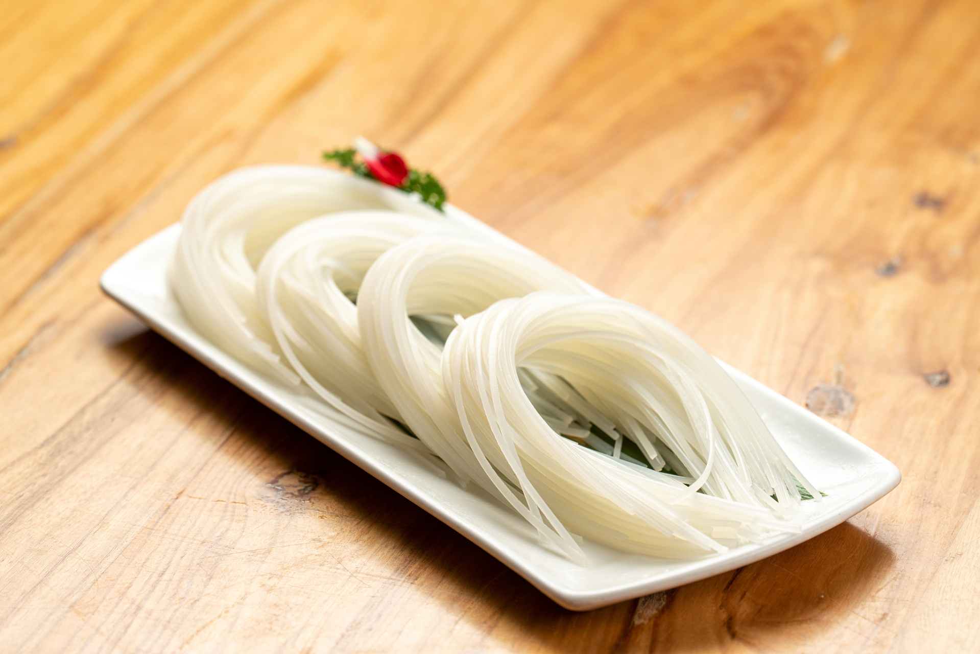 芋头粉是一种以芋头为原料制成的食品,具有丰富的营养价值和独特的