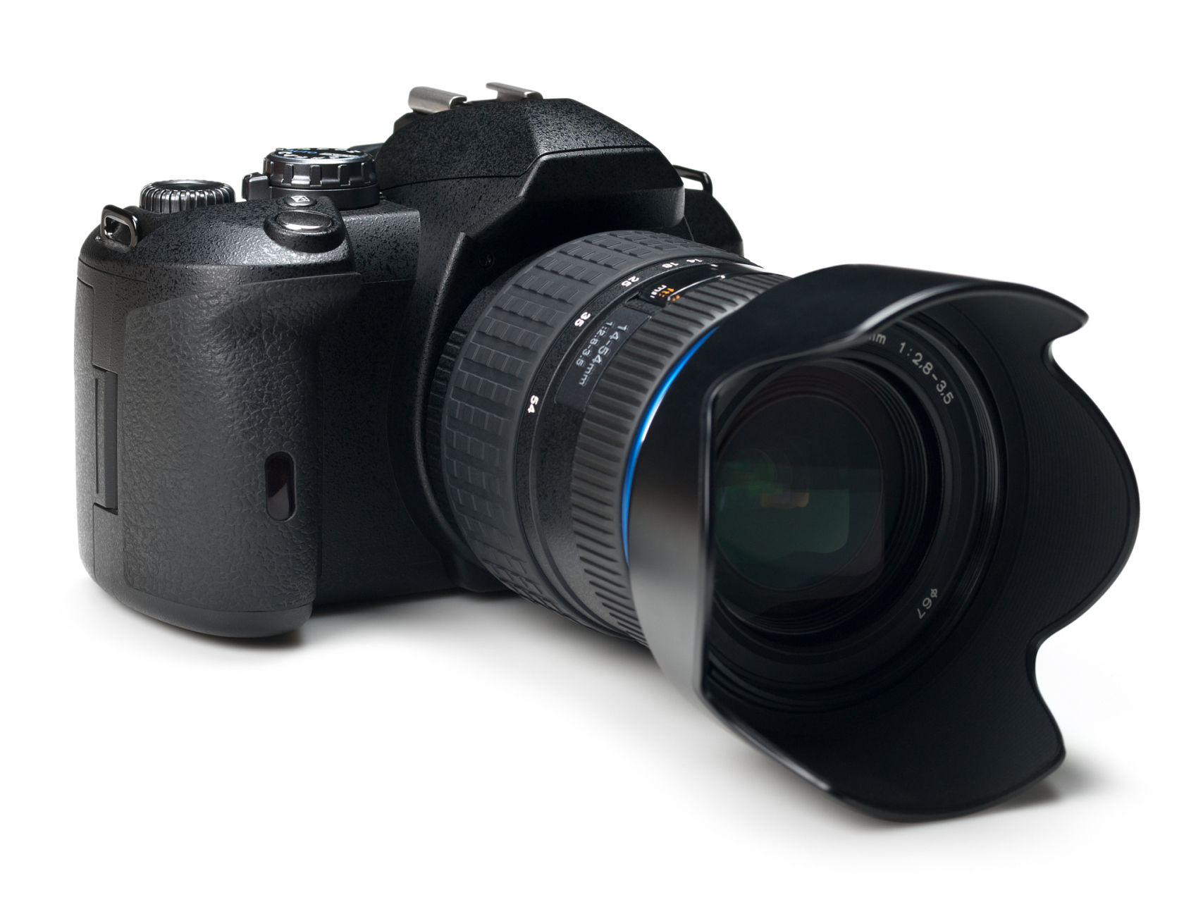 尼康相机的镜头种类非常丰富,针对不同的摄影需求提供了多种选择.