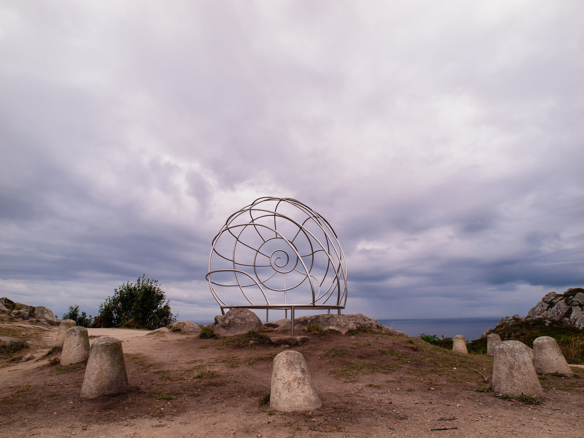 以下是关于沙漠之门景区的详细介绍: