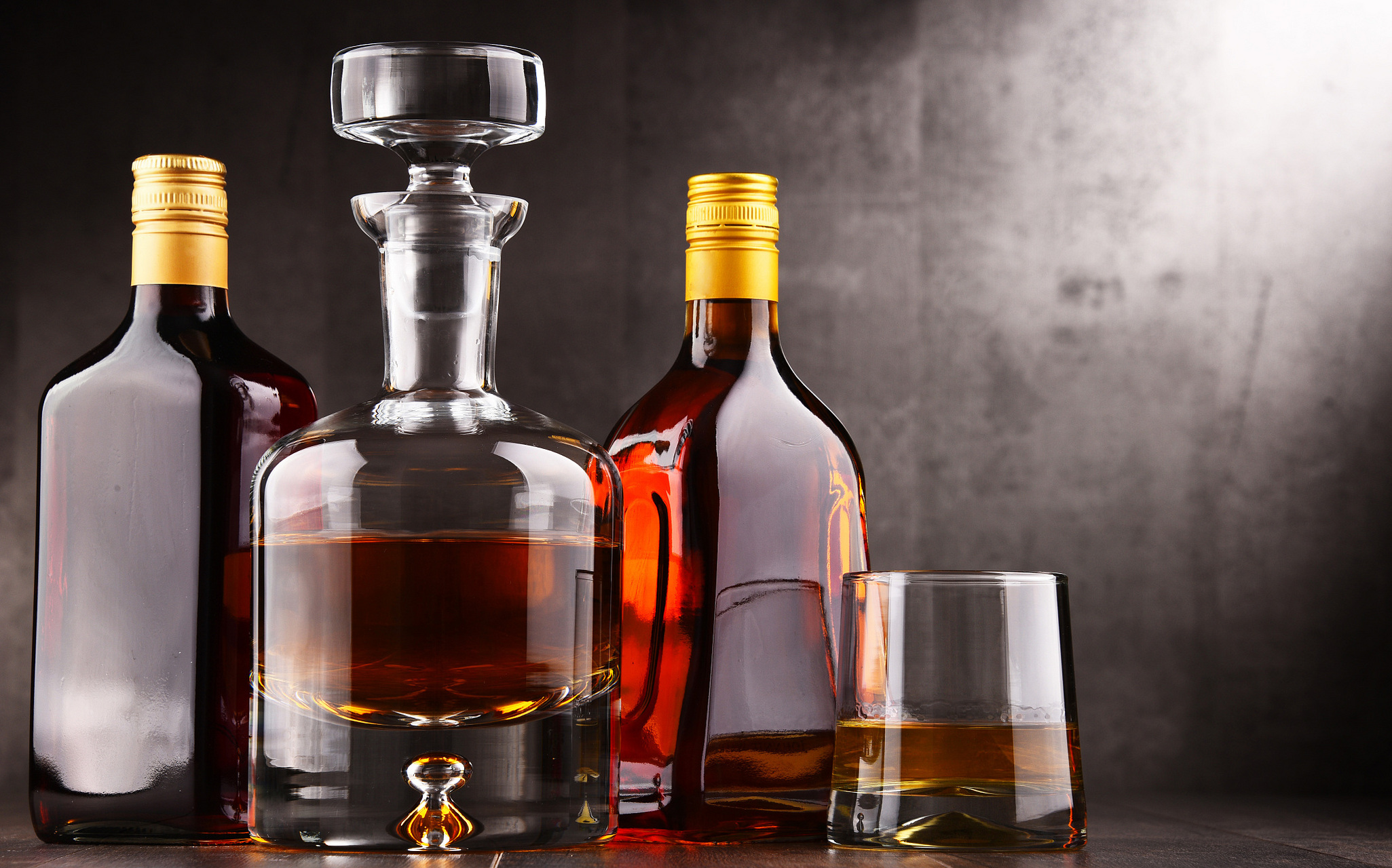 广州洋酒回收市场行情活跃,高端洋酒价格稳定,中低端波动大.