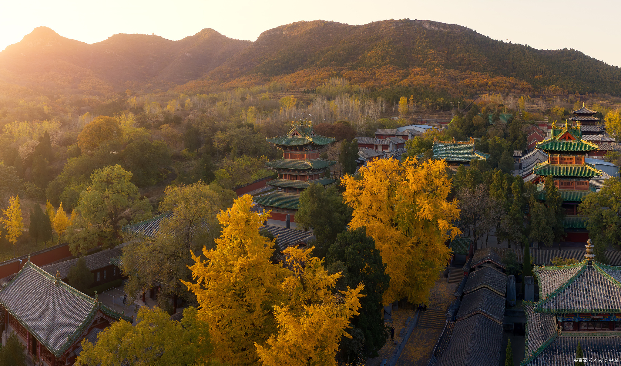 少林寺非常值得一去,景色和体验都非常丰富.