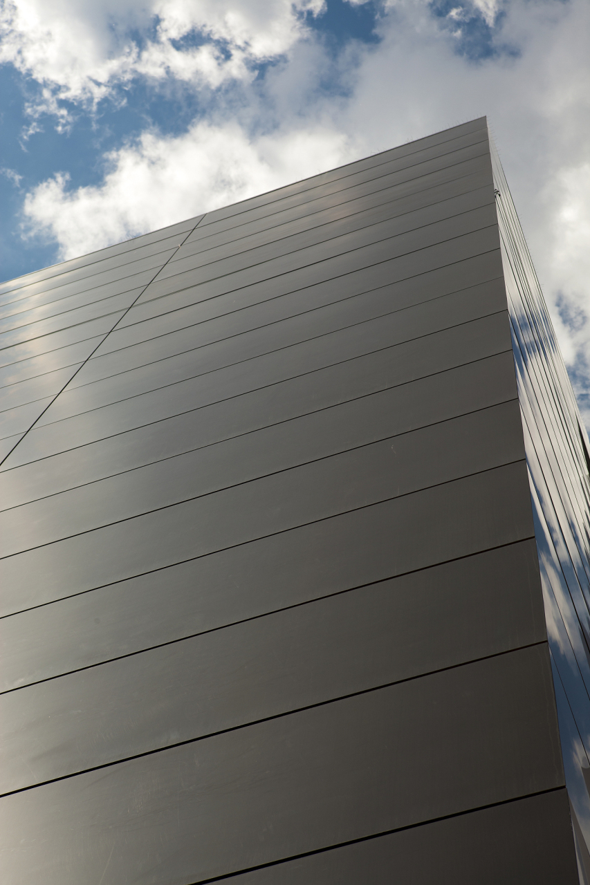 [原文:氟碳喷涂铝单板的施工工艺.