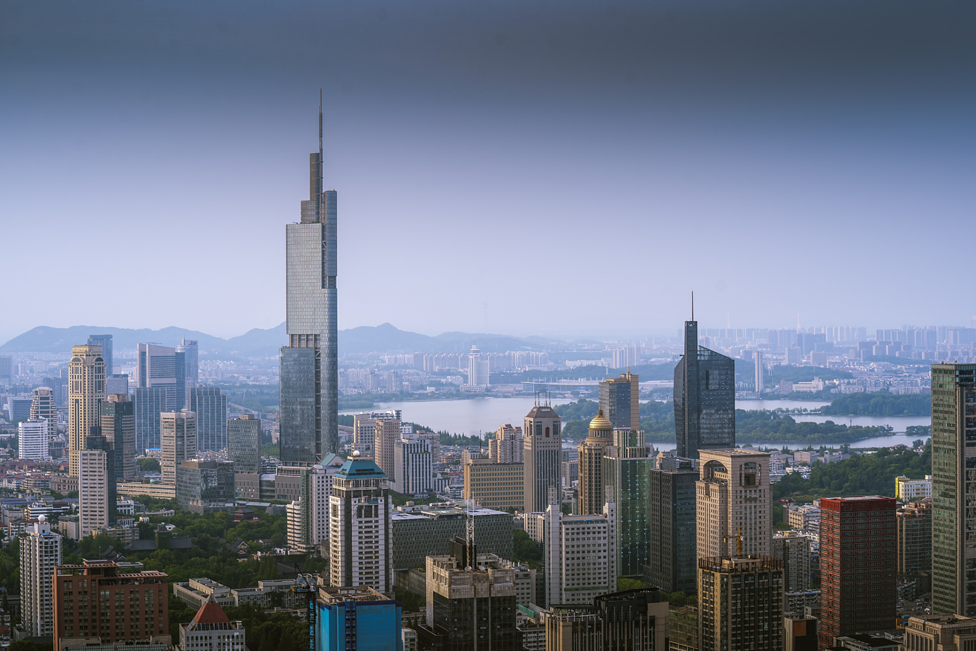 金秋图文动态创作节# 南京紫峰大厦(nanjing zifeng tower),位于剿照