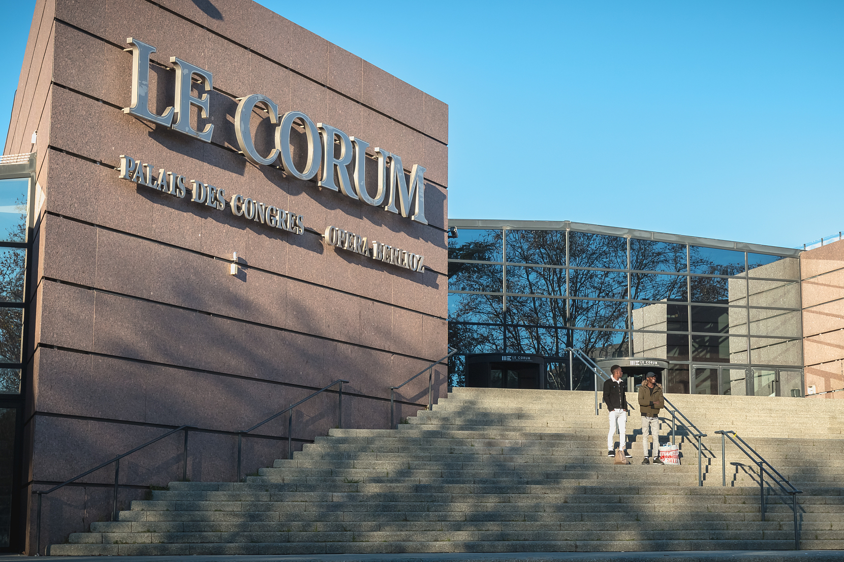 柏林音乐学院,汉堡音乐学院,德累斯顿音乐学院等都是德国最好的音乐