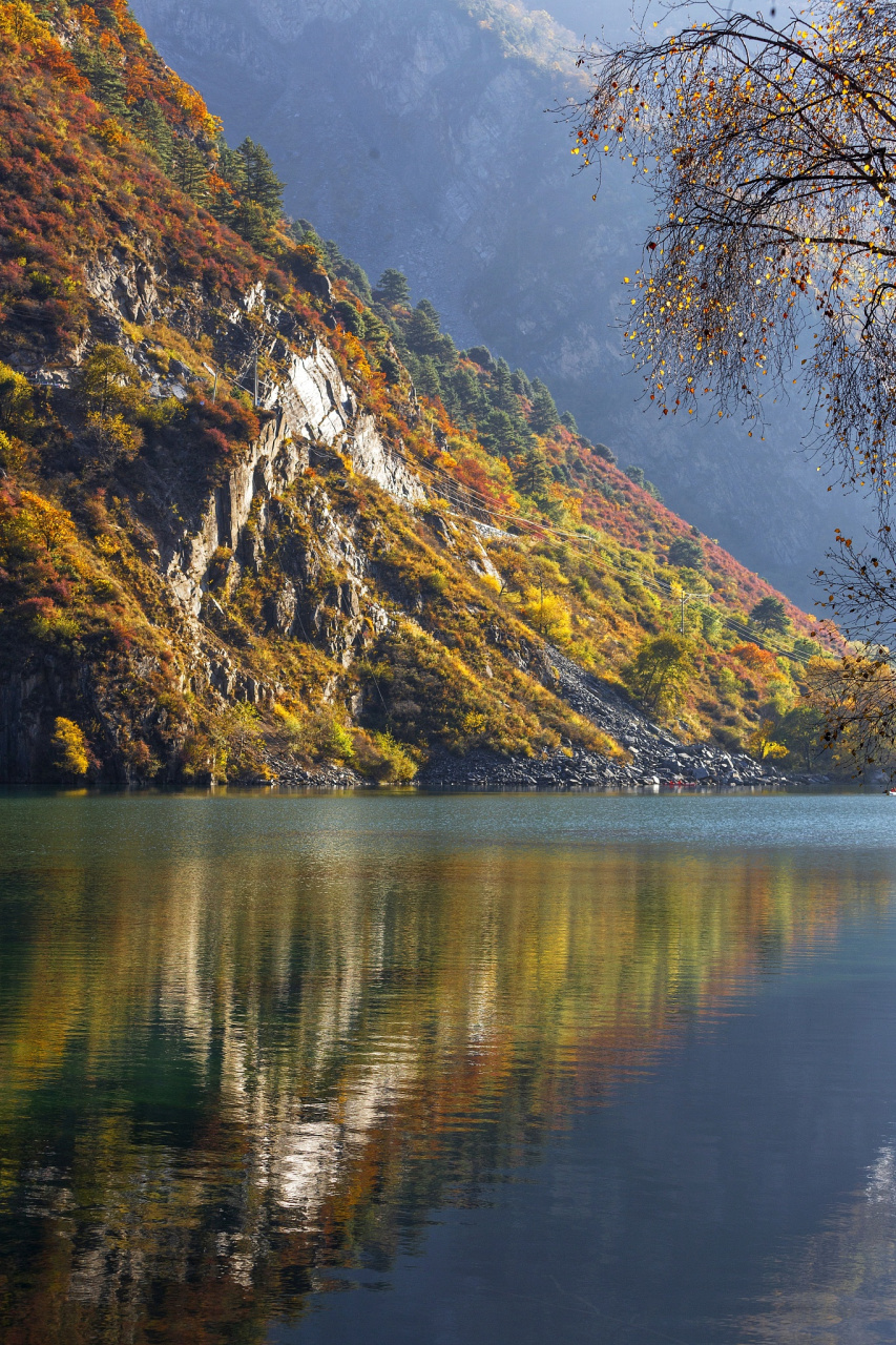 叠溪·松坪沟旅游景区位于茂县(四川最大的羌族聚居地)羌族文化中心