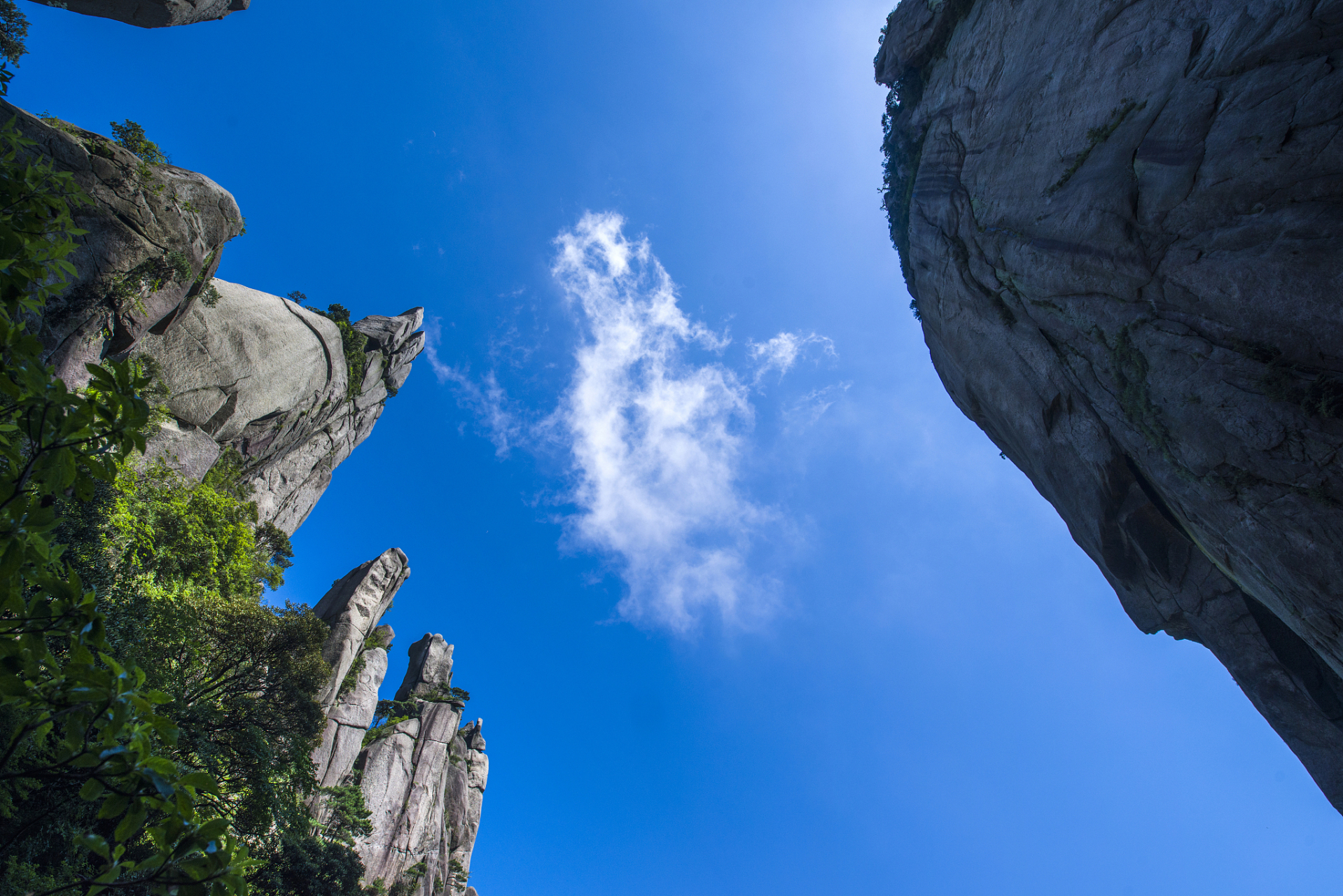 夏天生活图鉴# 江西三清山位于江西省上饶市玉山县,是中国道教名山之