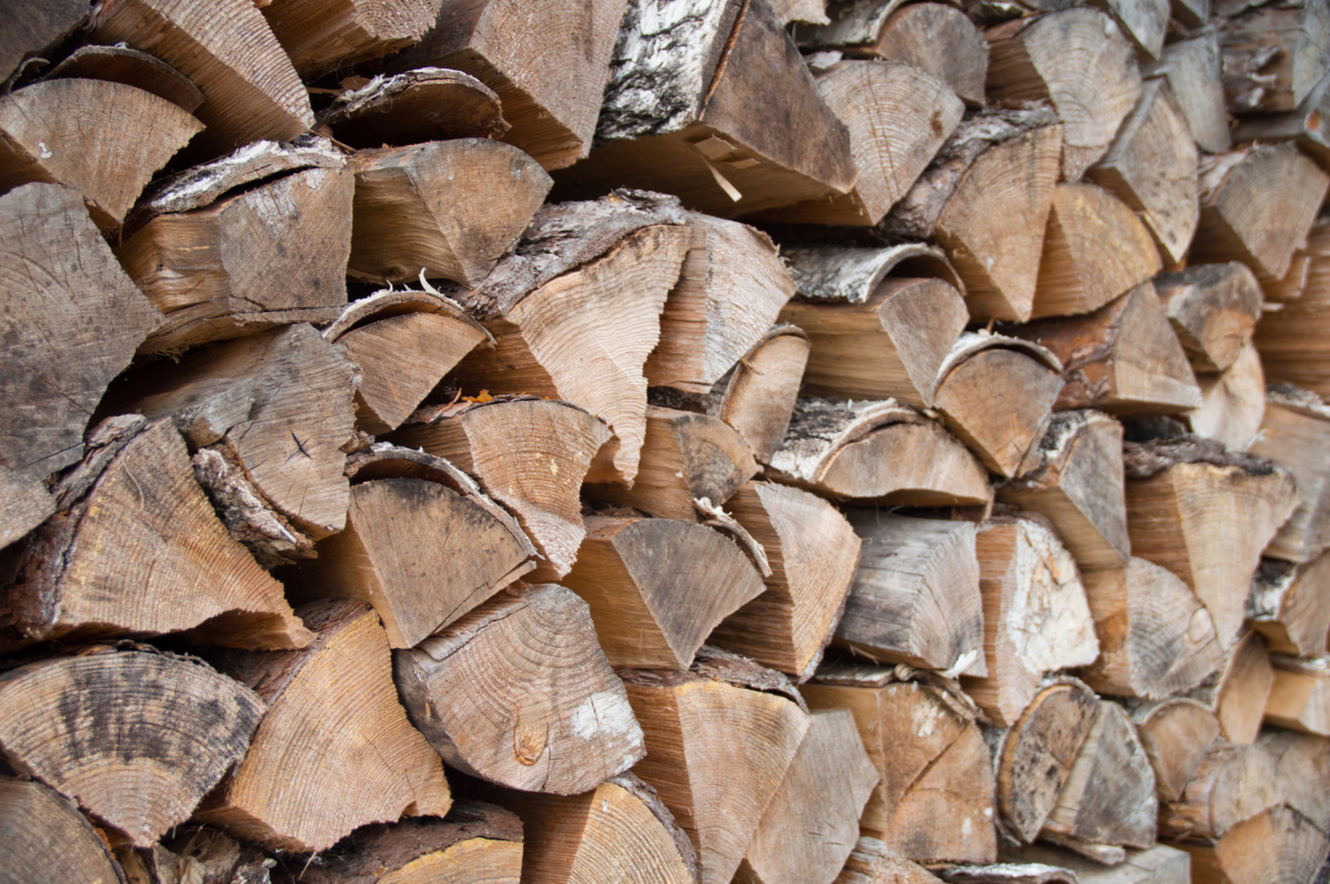 堆栈摄影是一种通过连续拍摄和叠加照片来创造独特视觉效果的摄影技术