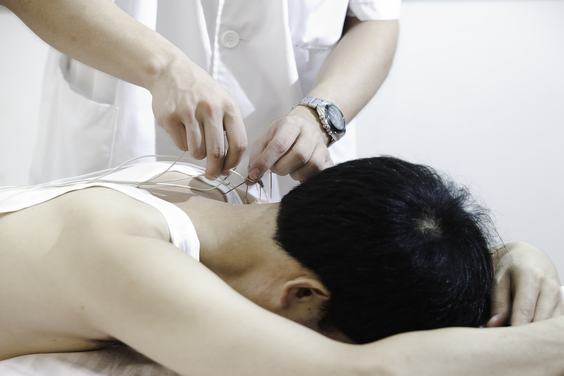 推拿按摩对于颈椎病真的有用吗?今天,我们就来聊聊这个话题.