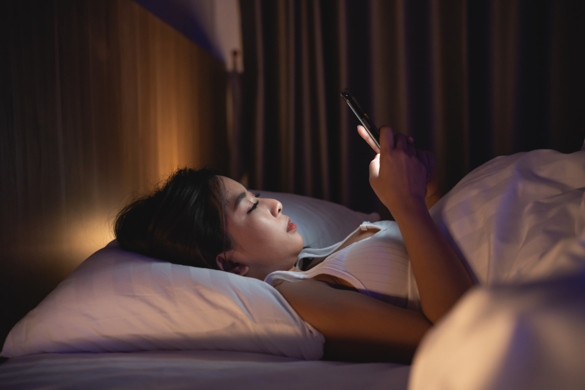 玩手机真的能催眠?