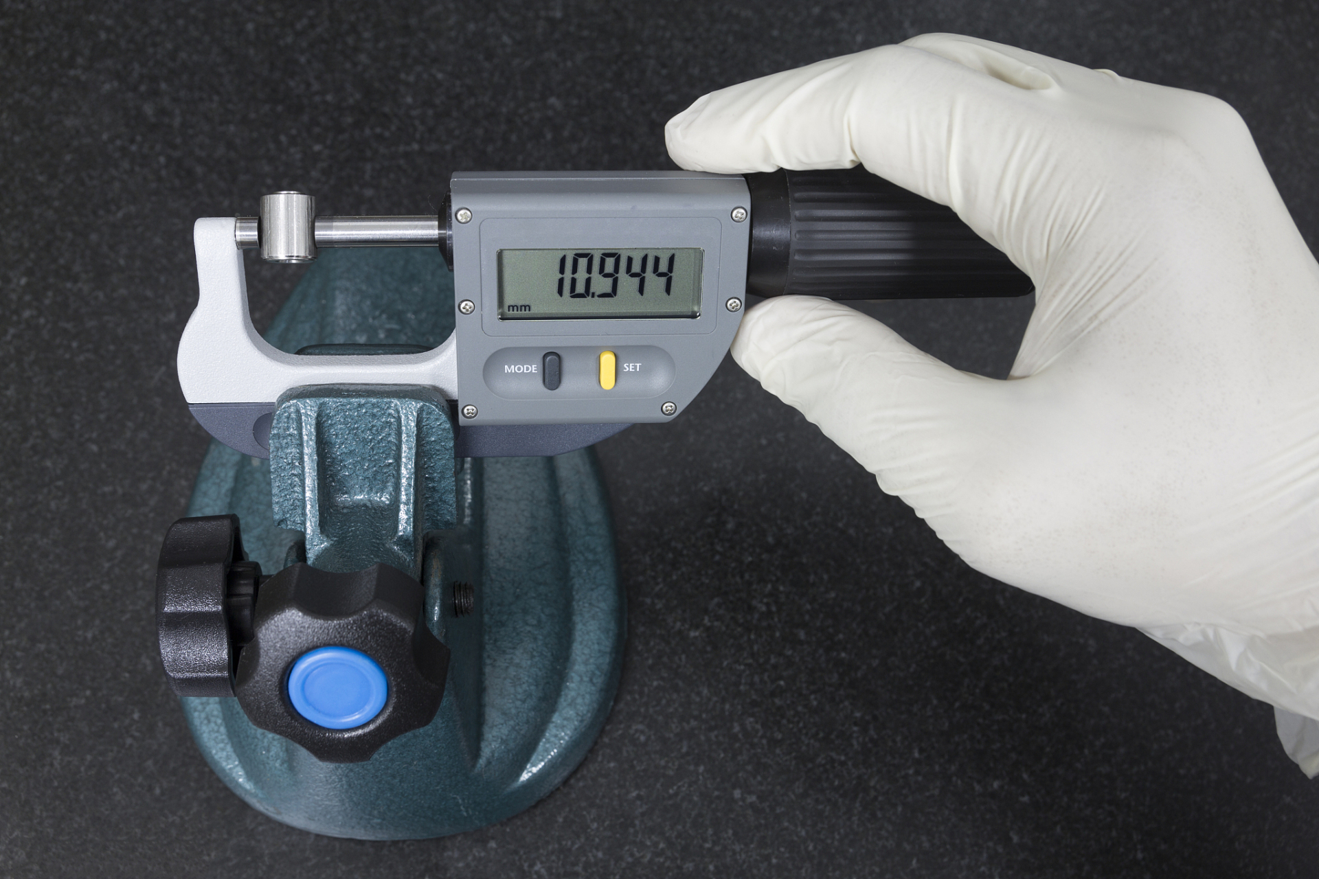 提高效率,保障质量的关键之选![原文:数显千分尺校准方法]