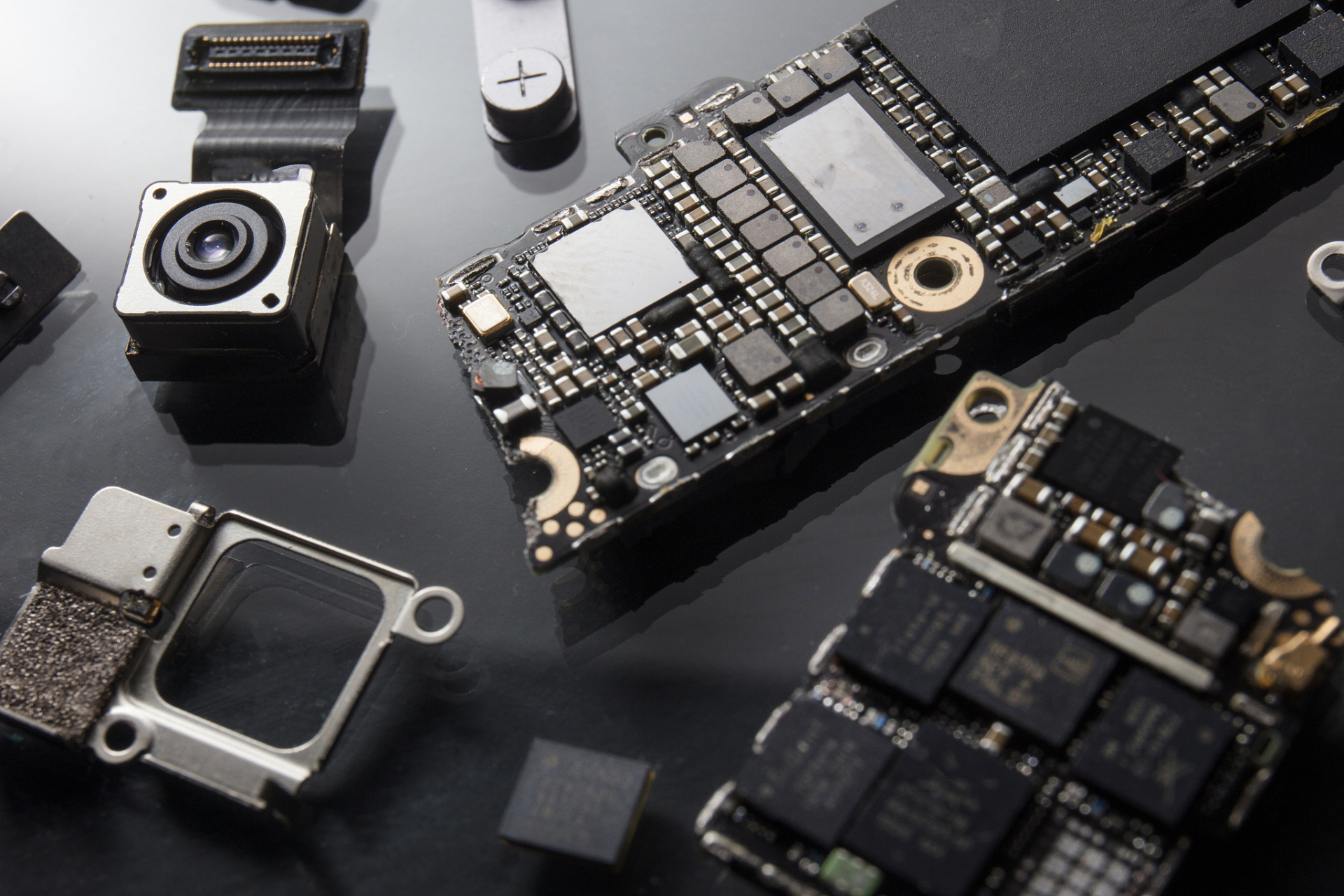 苹果手机# 苹果m3芯片延期?技术跟不上还是代工不给力?