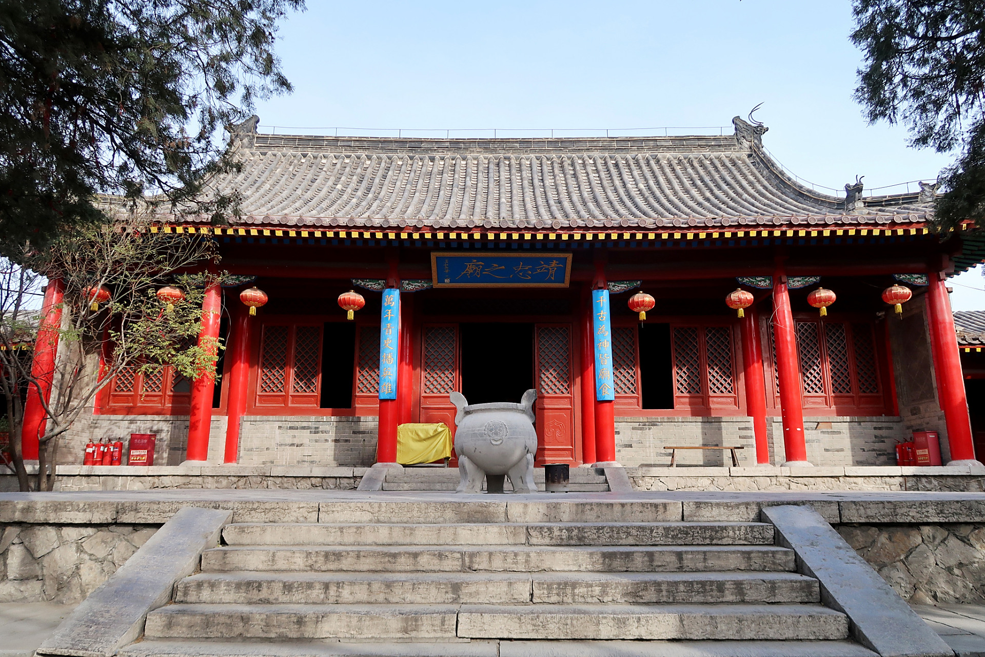 周口关帝庙:关帝庙是周口市的一座重要古建筑群,也是中国最大的关帝庙