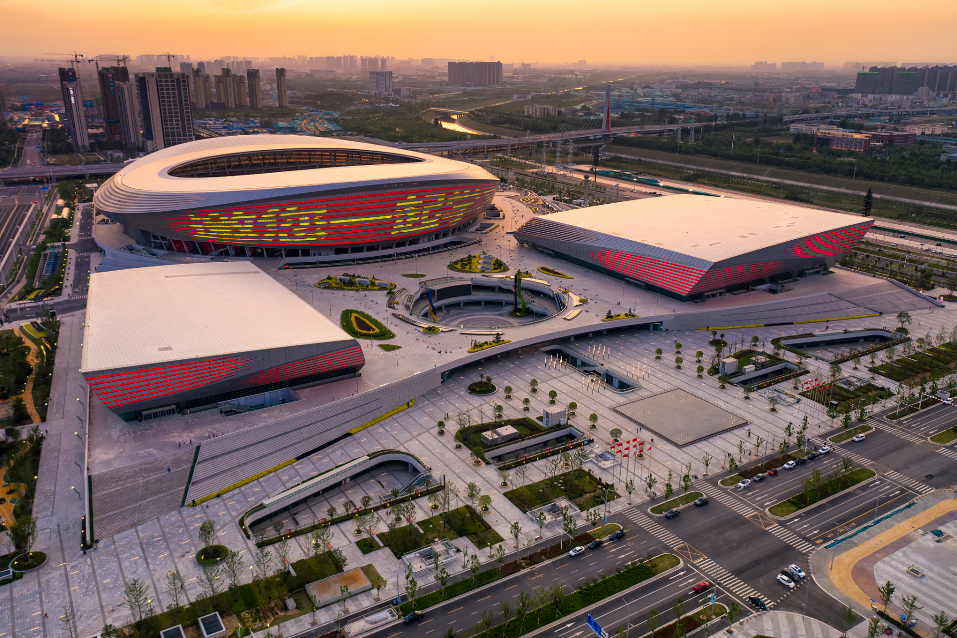 郑州奥林匹克体育中心.