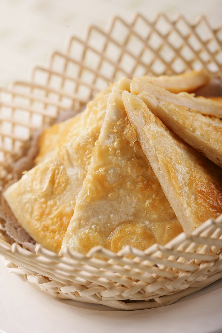 香蕉酥饼——香甜软糯,一口咬下幸福满满  关注我吧,今天,我将为大家