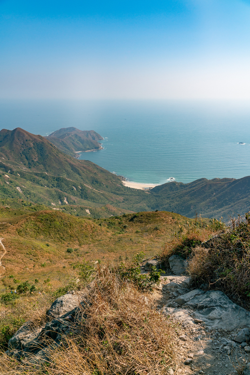 星海公园   星海公园是大连的标志性景观之一,宽敞的广场面朝大海