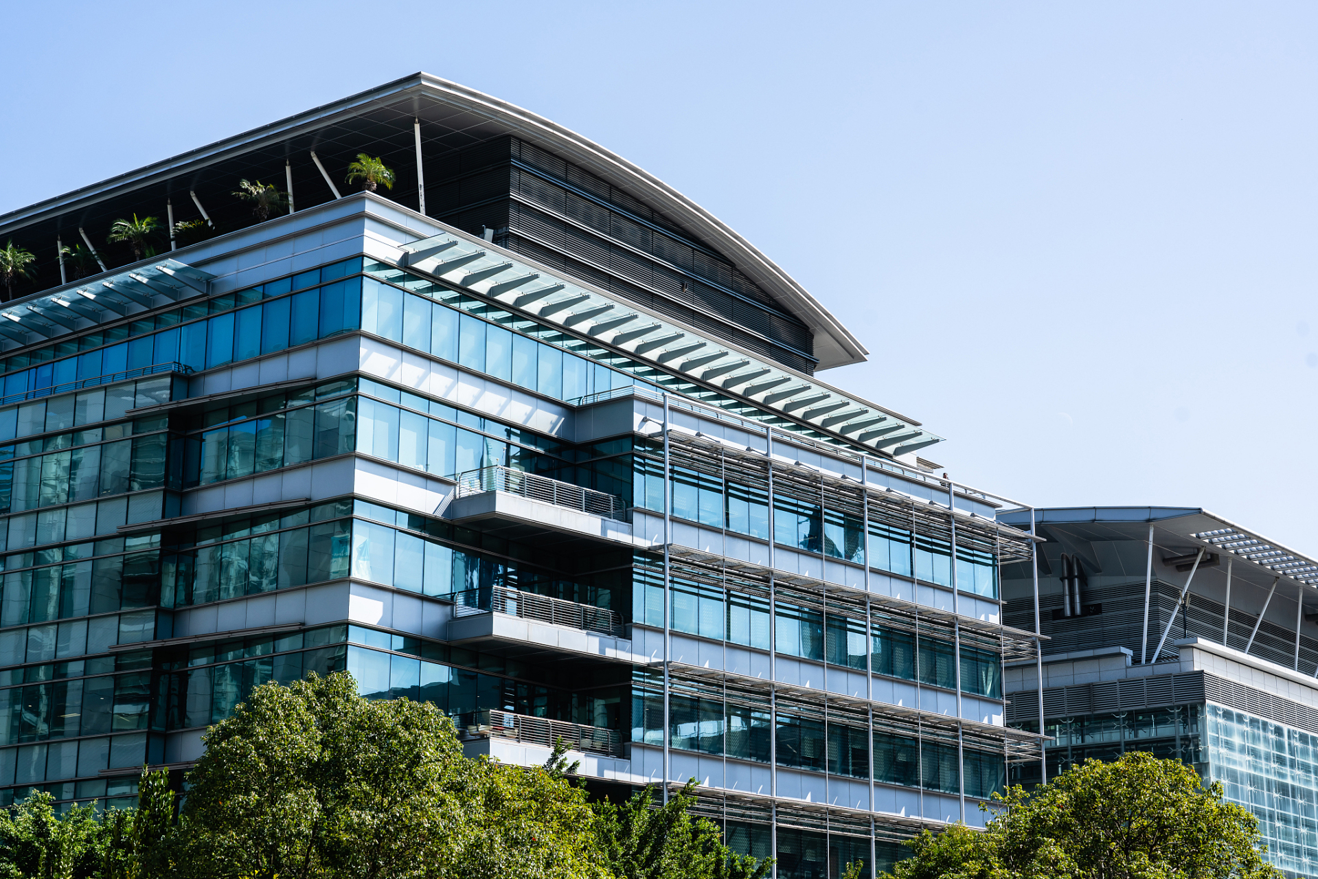 香港城市大学与国内985大学在学术水平,国际化程度,就业前景,校园环境