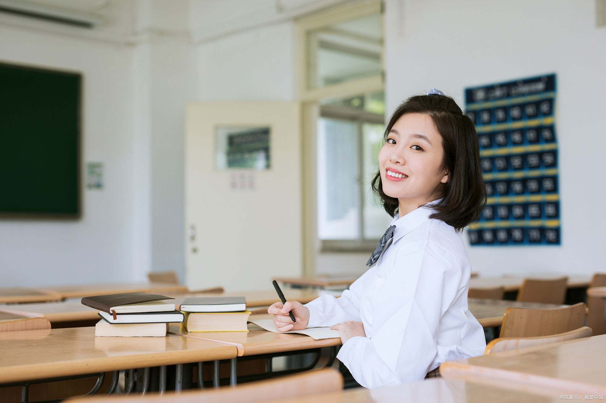 为何大学里女生多于男生,艺术类高校尤甚?高考女生优势仍将持续