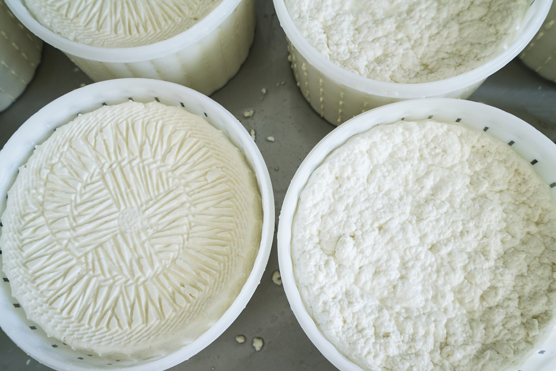 白面加醋精能祛斑吗	 白面加醋精可以祛斑.