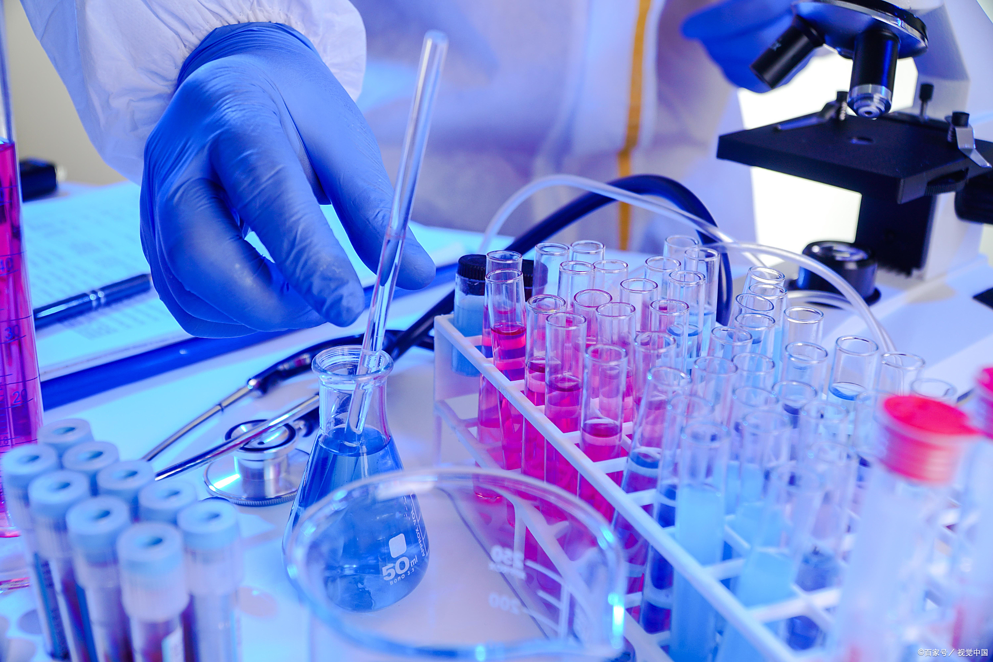 医学检验技术专业主要开设了以下课程:  1 临床检验基础:这是医学检验