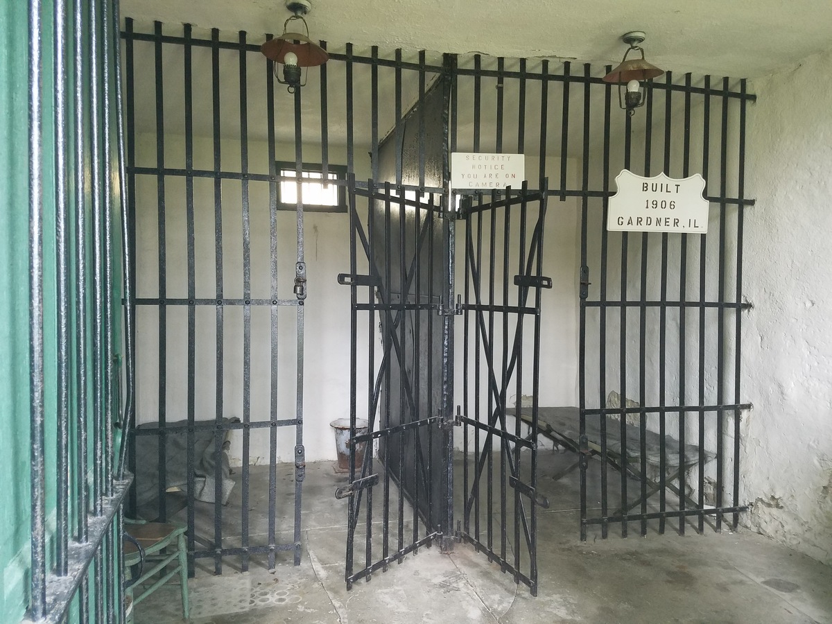 你听说过加拿大有座专门关熊的"监狱"吗?