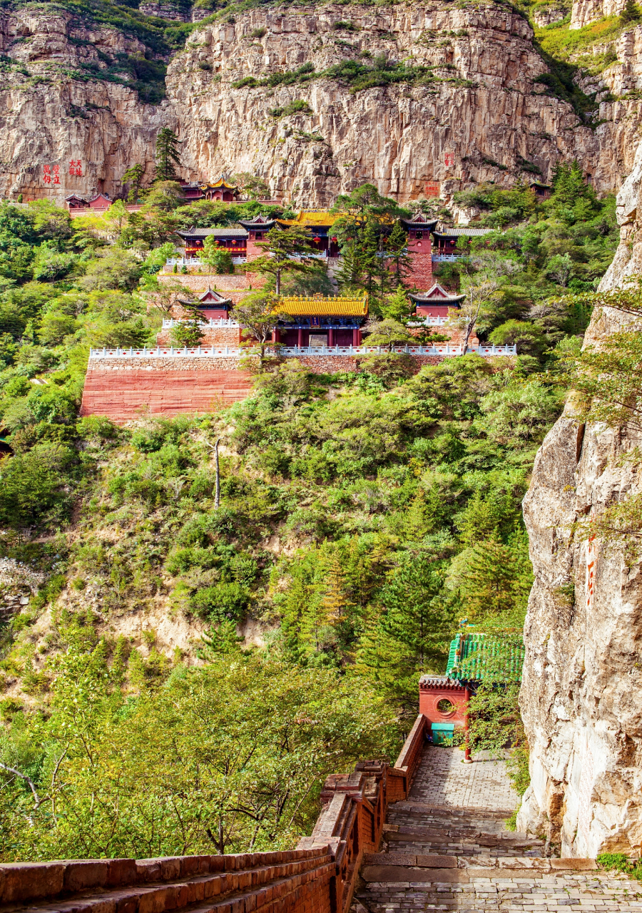 穿越时空的旅行# 北岳恒山,位于中国北方,是道教名山之一.