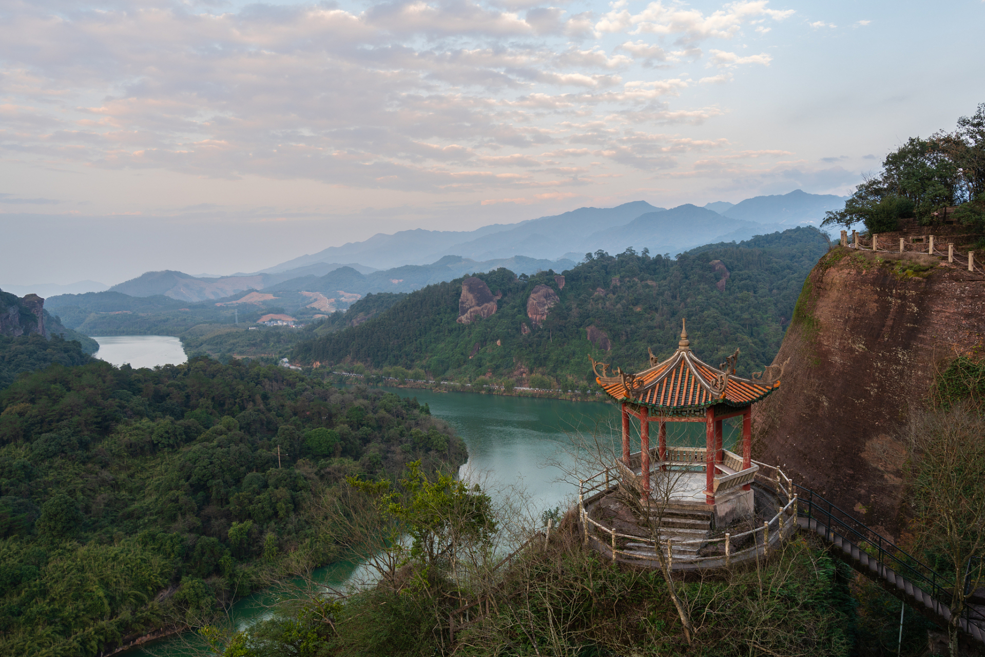 江西大余梅岭风景区图片