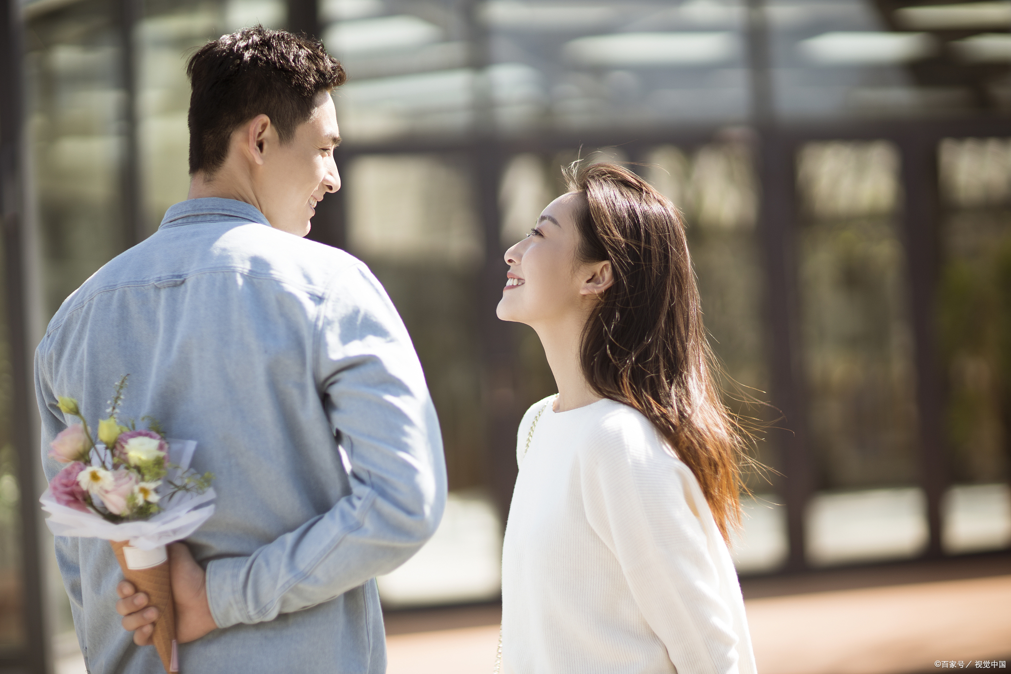 为什么会对经常聊天的异性产生好感?这种爱情值得信赖吗?