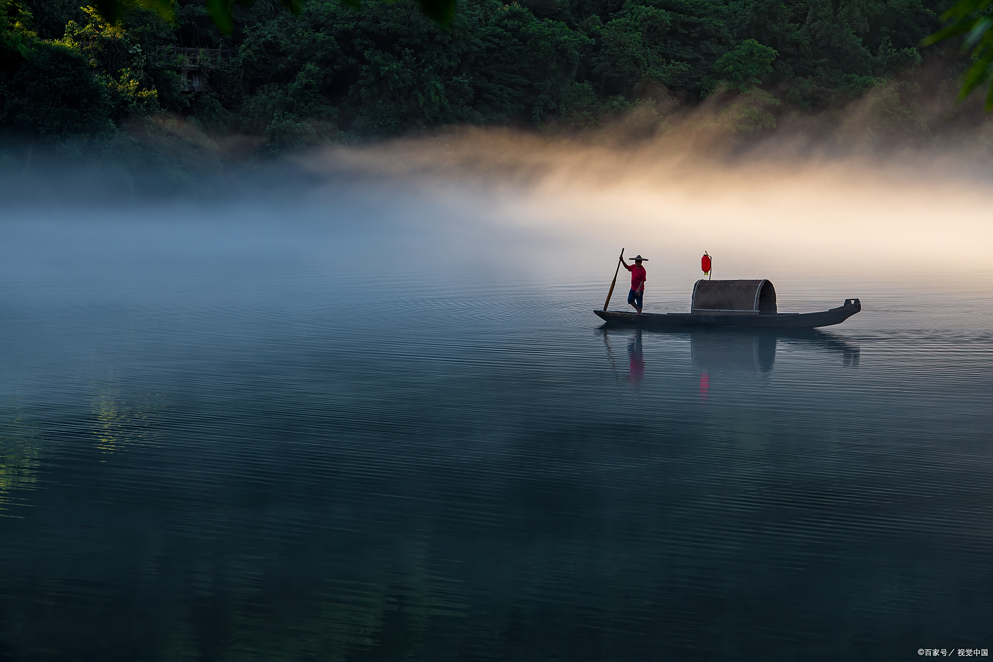 以静待动,静就可以自然地掌握事物的运动规律了.