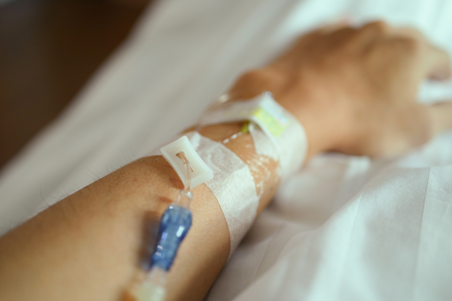 据调查发现,很多老人认为输液能够疏通血管,尤其定期输液的方式更