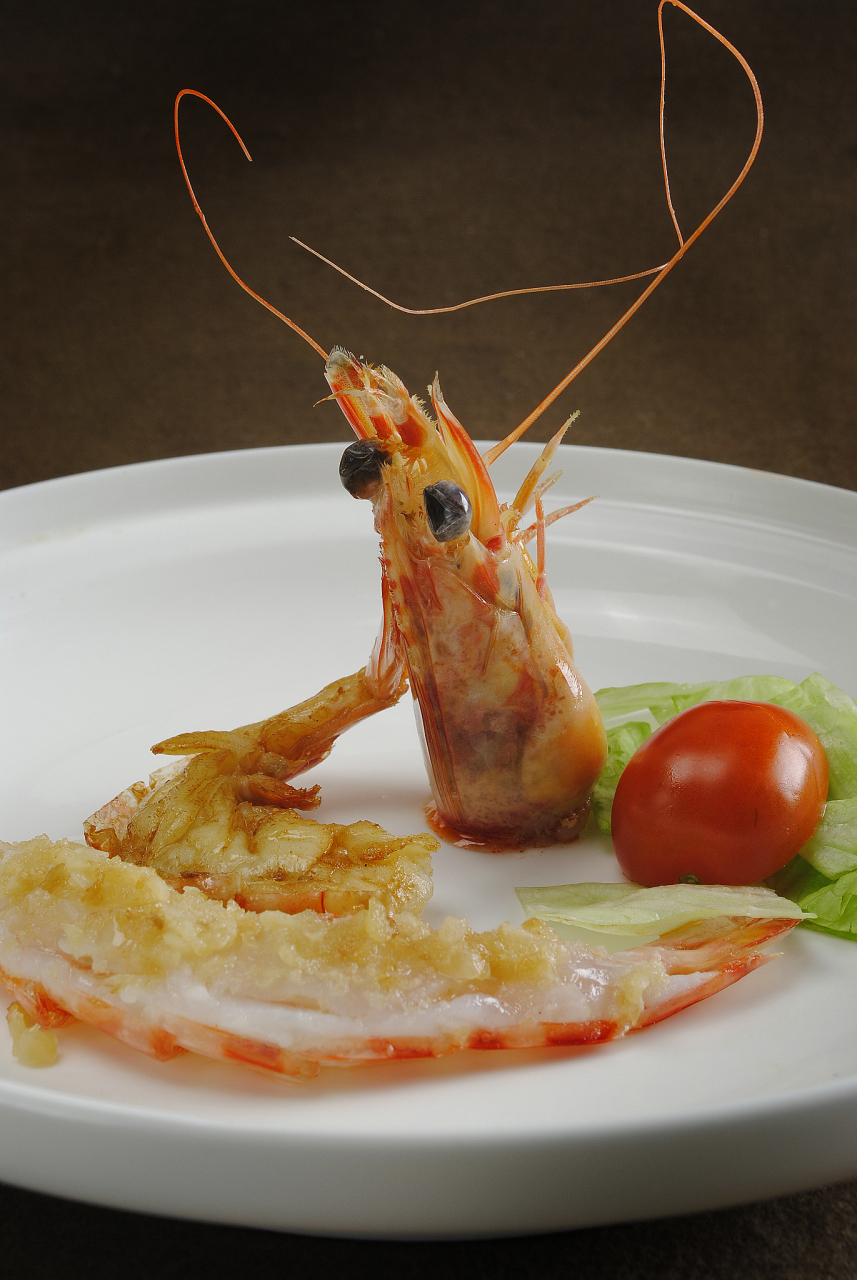 最简单琵琶虾的做法# #琵琶虾# #美食分享#   首先,需要准备琵琶虾 