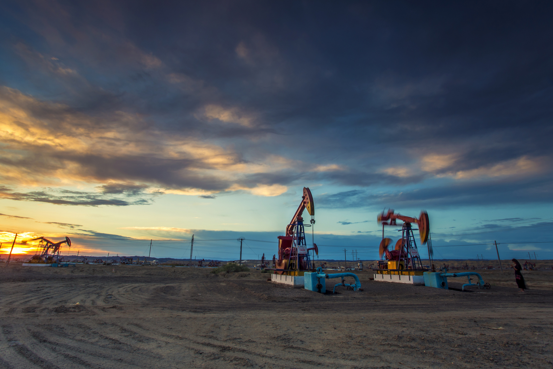 93为什么四川盆地至今没有发现大型油田?