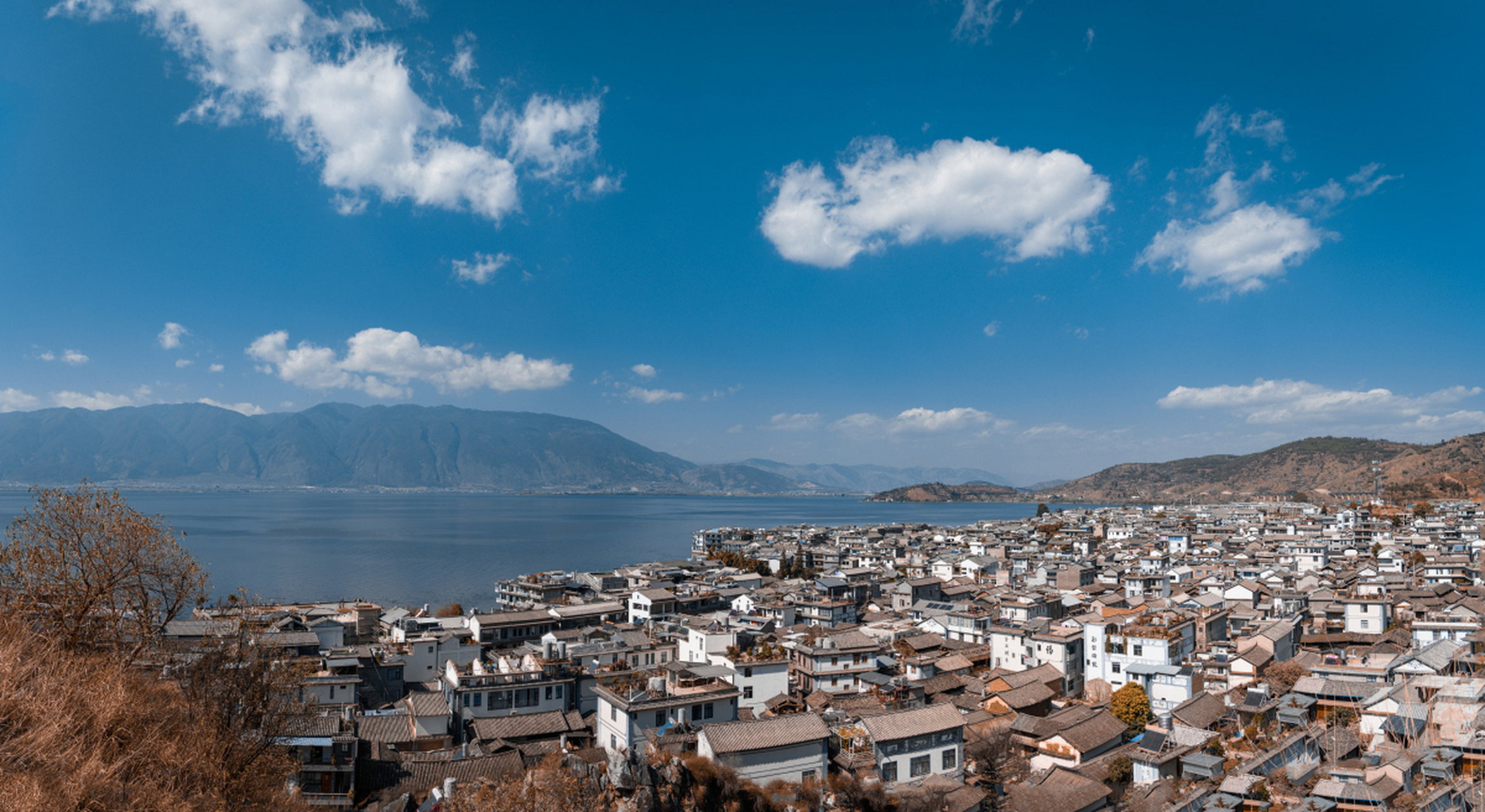 92大理邓川镇,历史文化与美景并存!探访古城遗迹,洱源西湖风情.