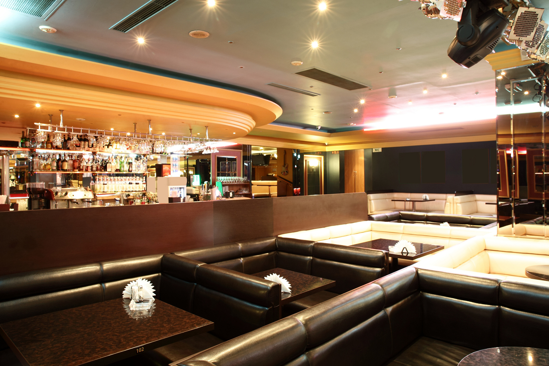 西宁商务ktv应考虑商k的品质 #西宁商务ktv#  商务ktv应该位于交通