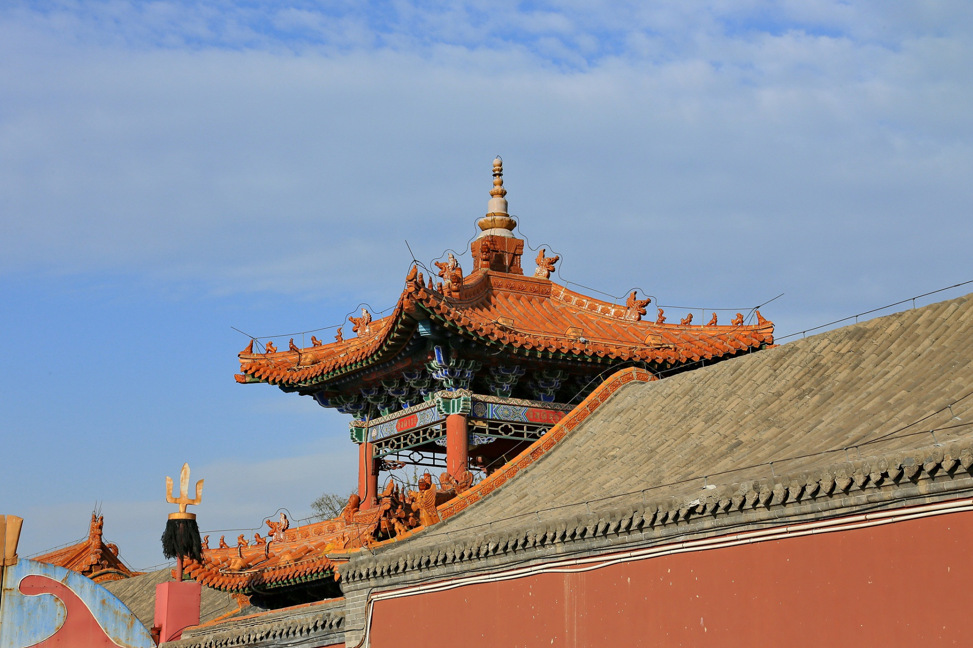 0#呼和浩特大召寺,又称"依克召",意为大庙,位于呼和浩特市旧城区,是