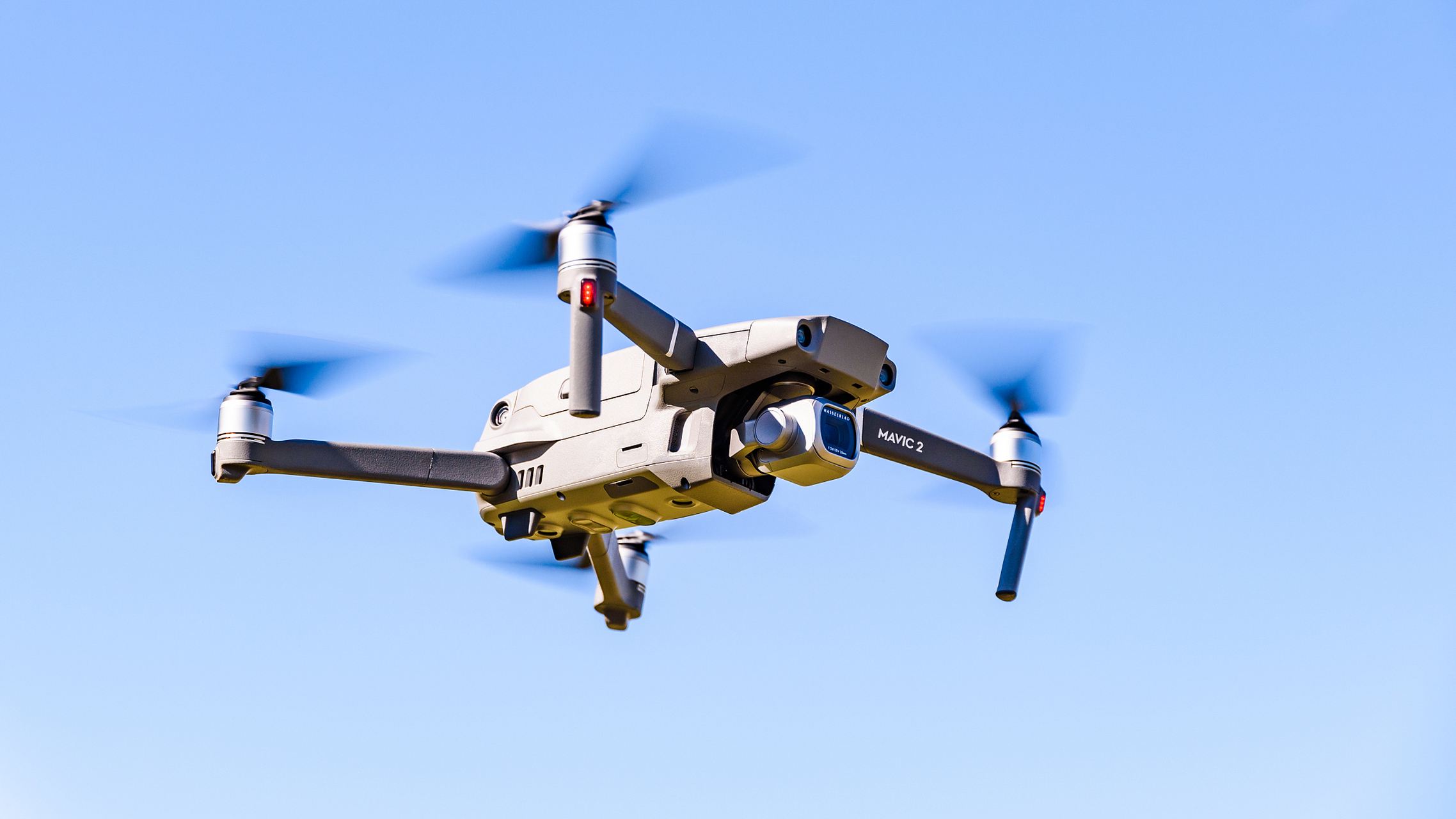 中惠创智公司研发了无人机无线充电方案,采用磁场耦合原理实现快速